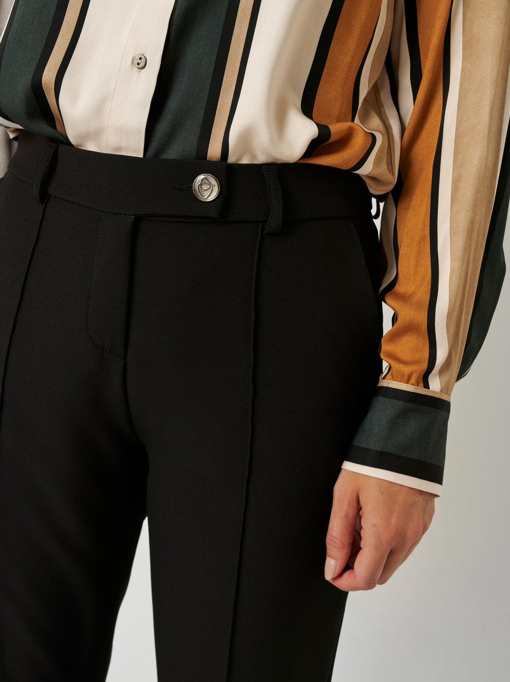 Jolie Bootcut (Black)