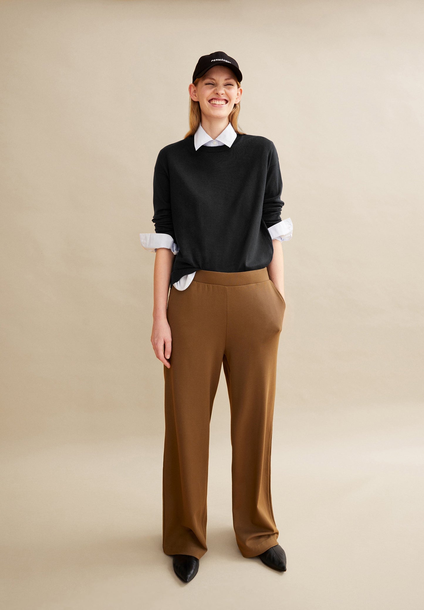 Larunaa (Black)