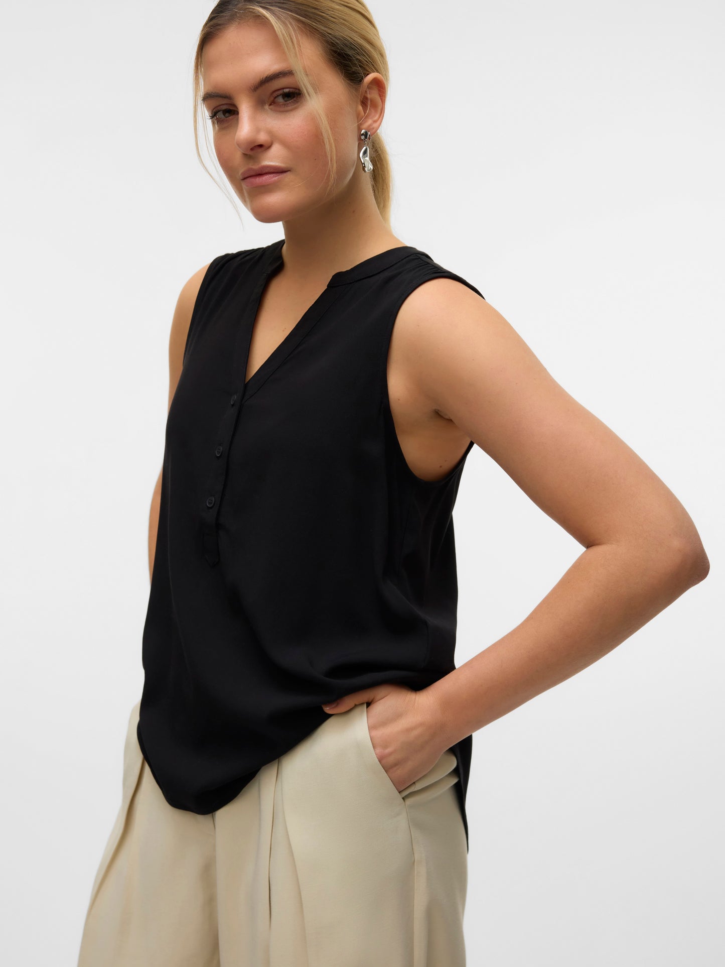 Vmbella Sl V-neck Top Wvn Ga Noos (Black)
