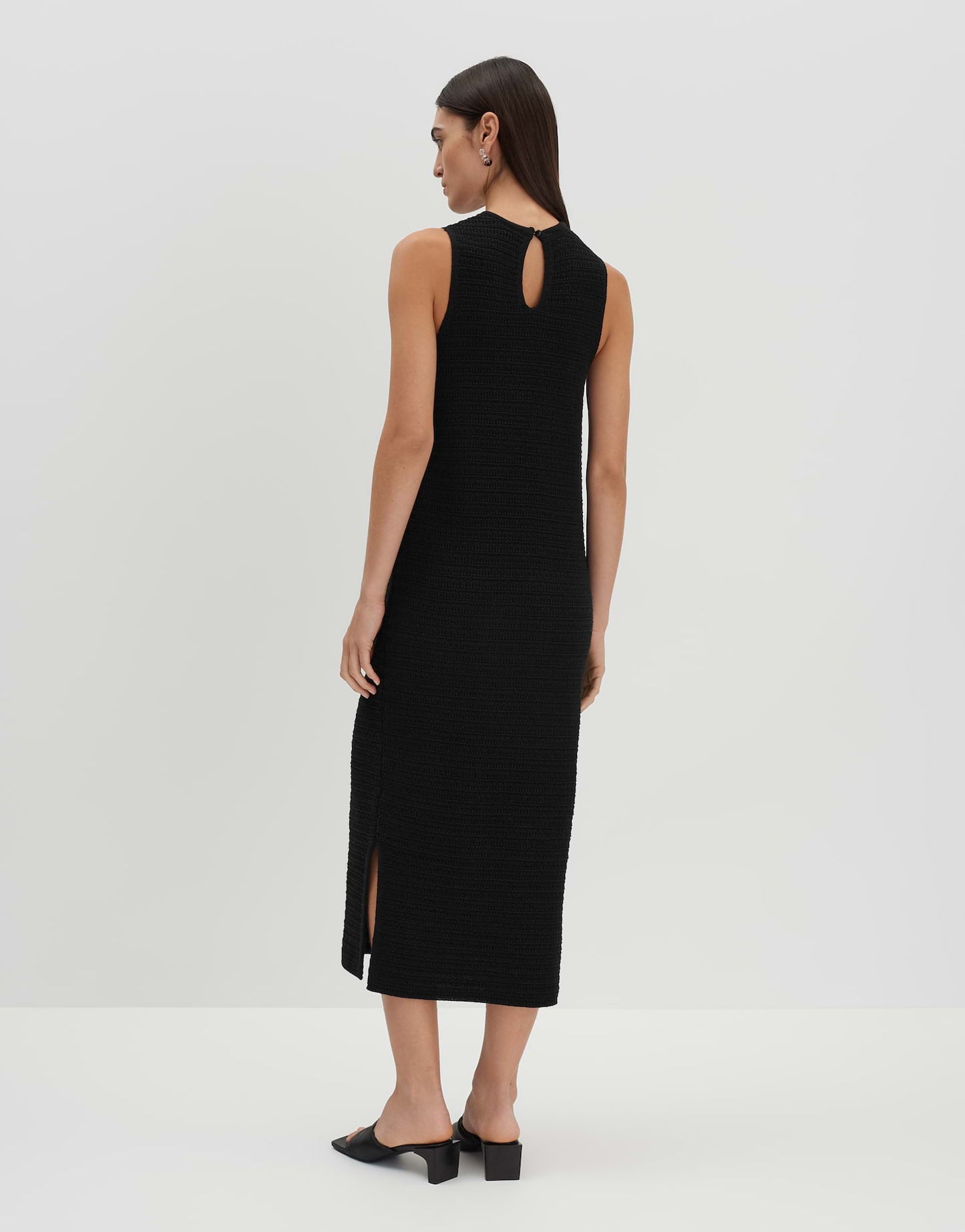 Quila (Black)