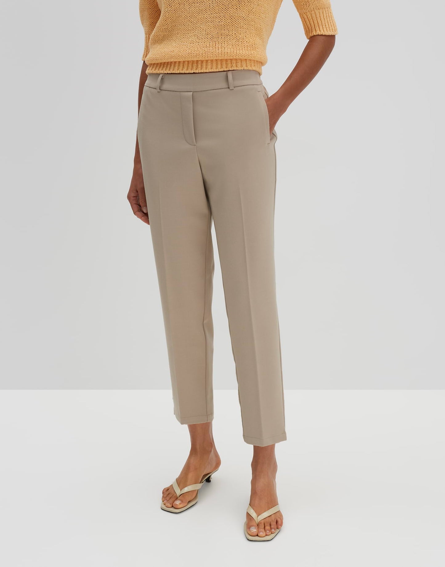 Charlie detail (Soft Oat)
