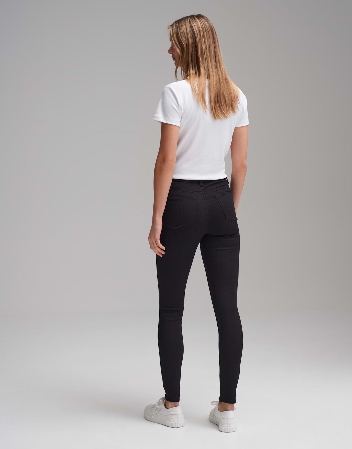Elma black (Black)