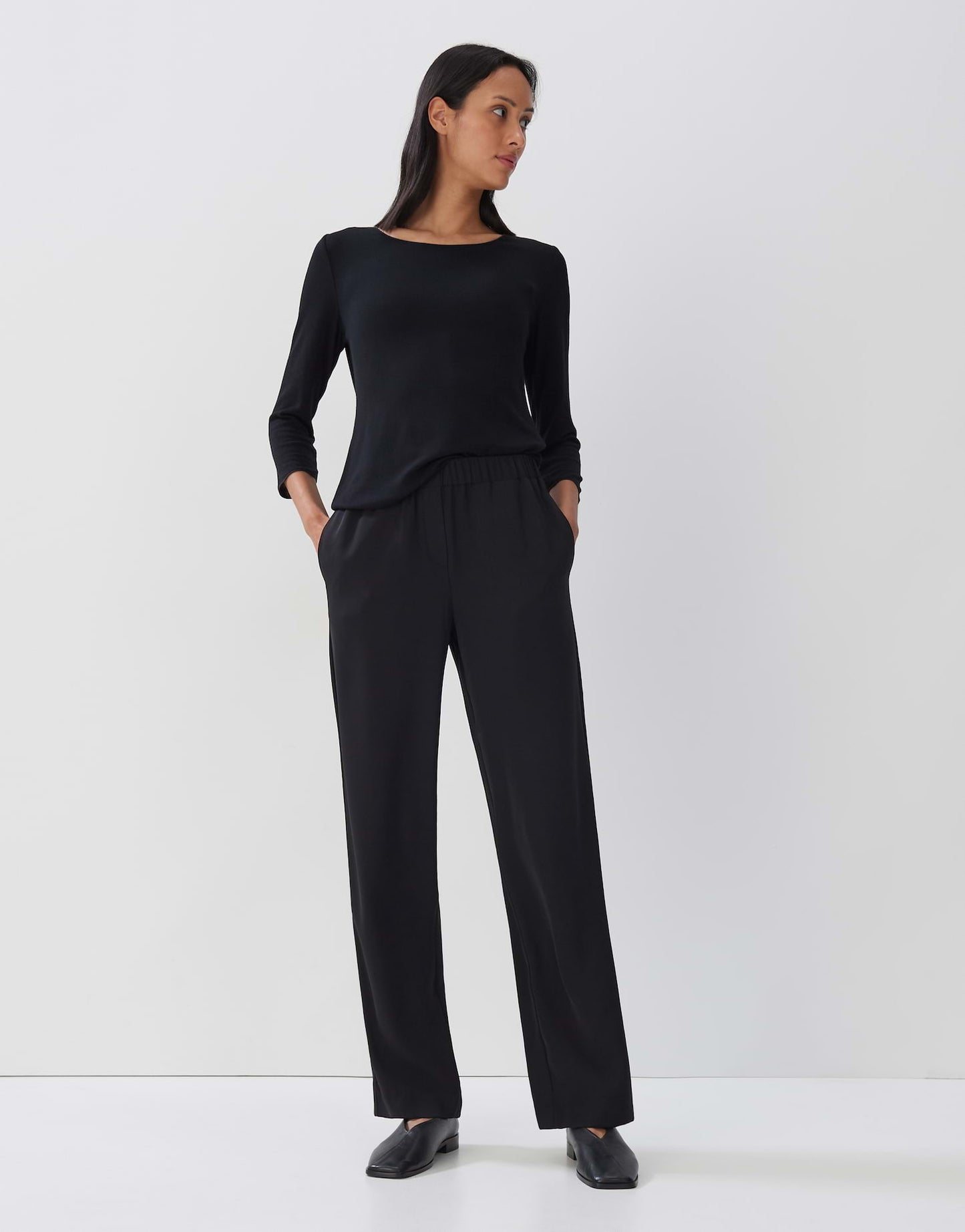 Cirah (Black)