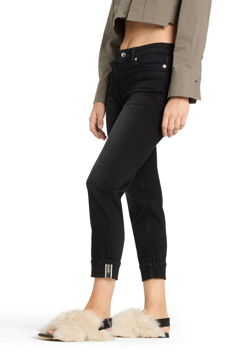 Pearlie (Modern Dark)