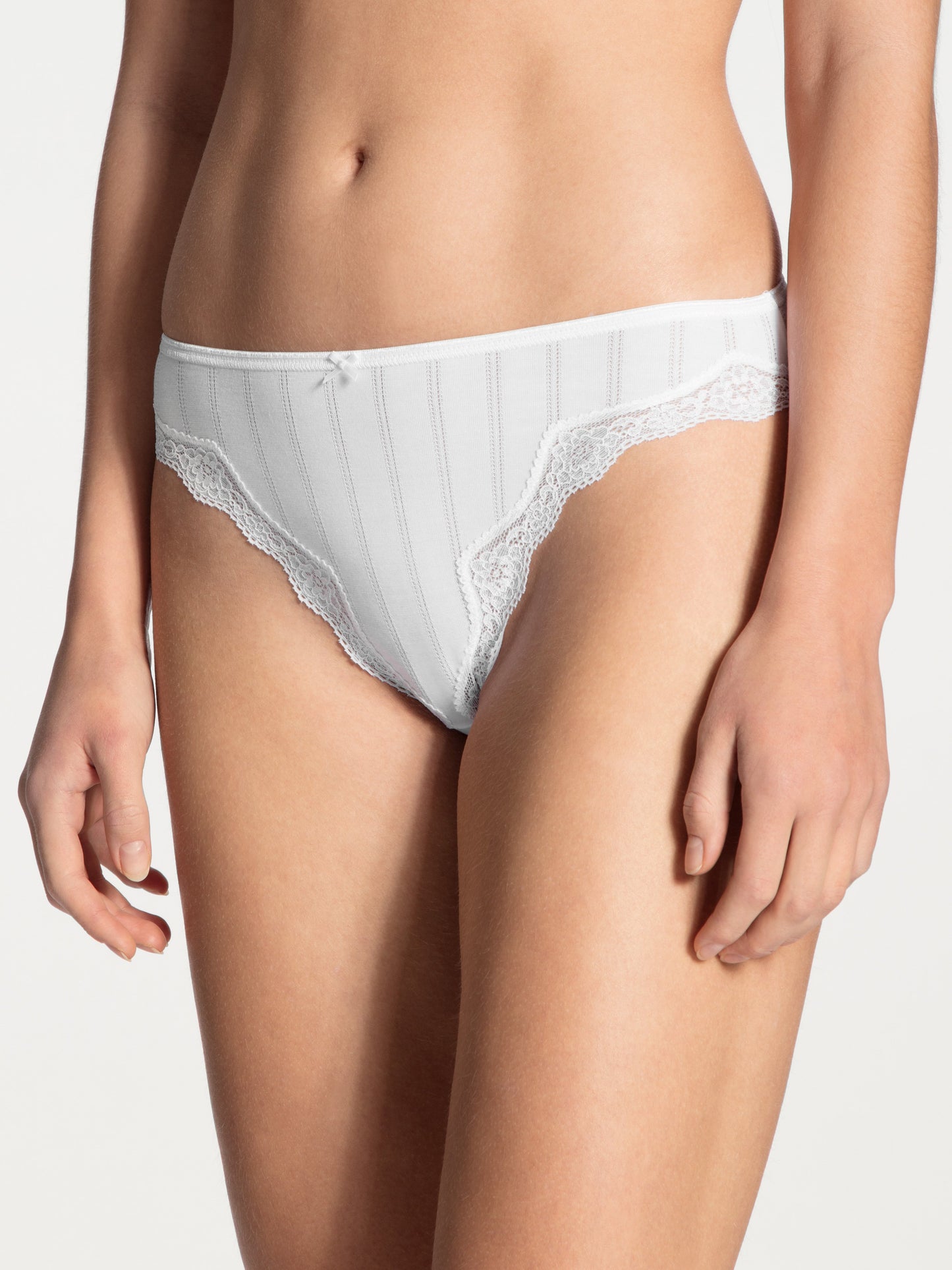 Slip, regular cut (Weiss)