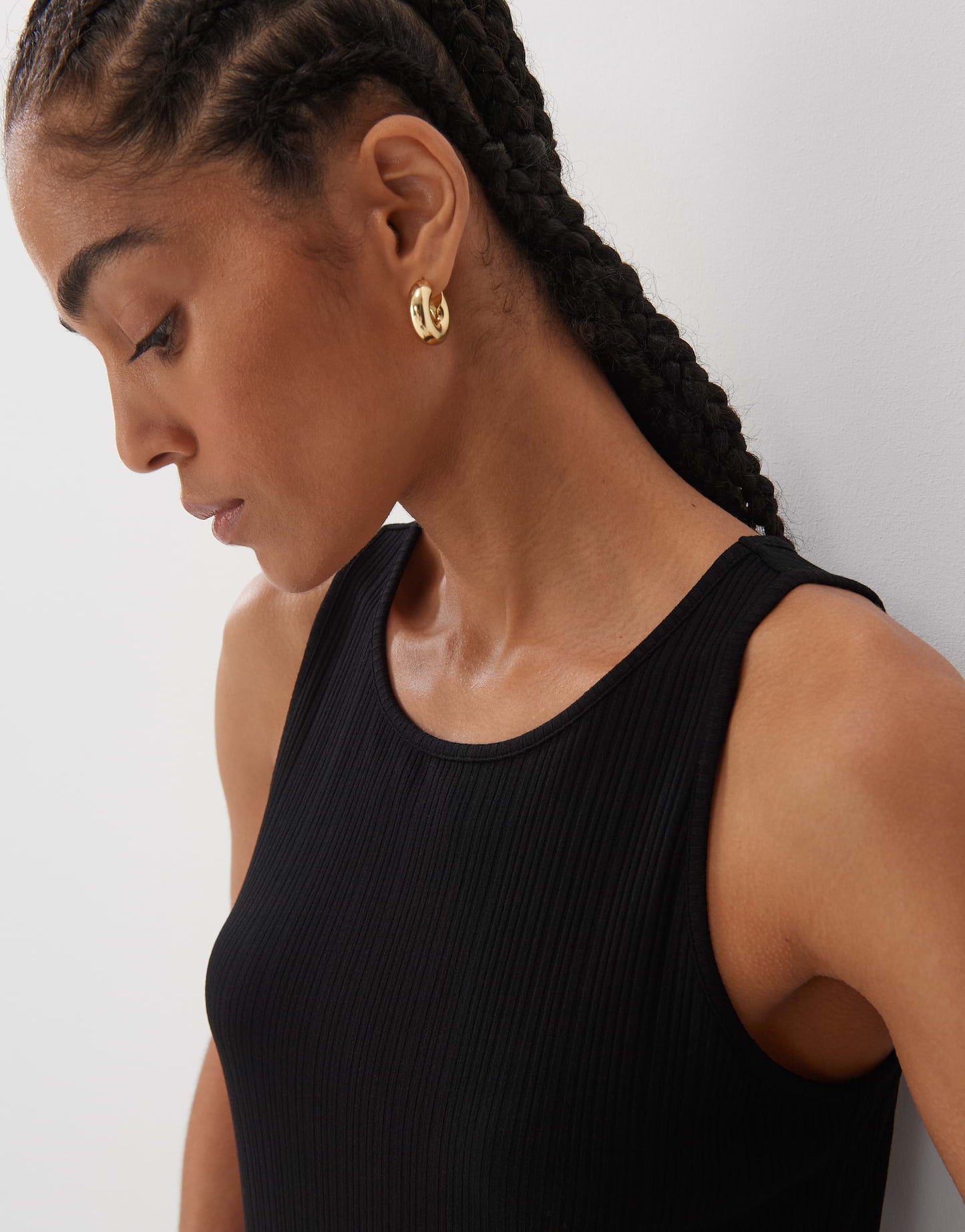 Qahara (Black)