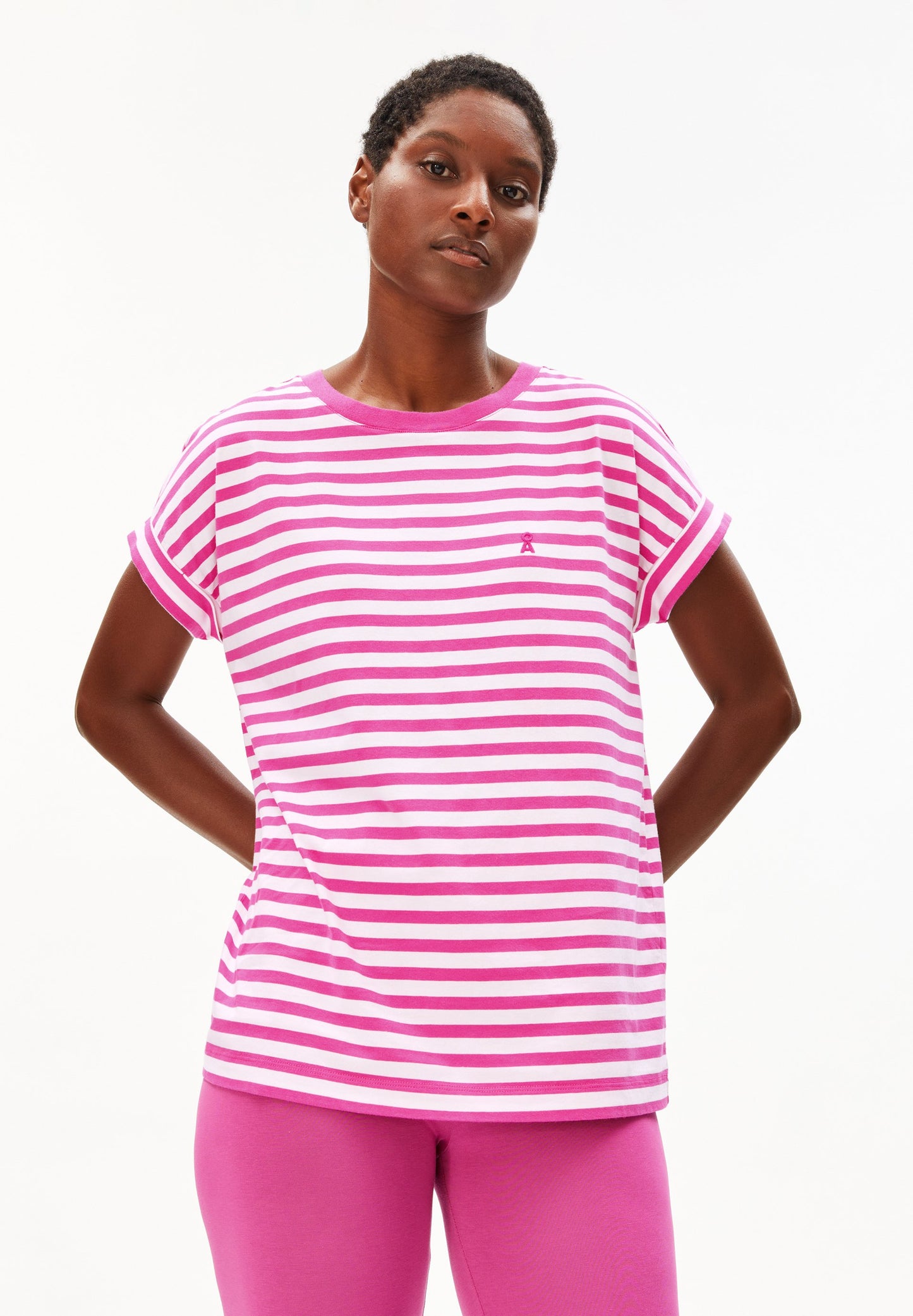 Idaara Stripe T-shirt (White-very Berr)