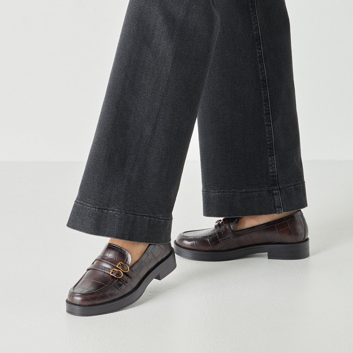 Slipper (Mocca Croco)