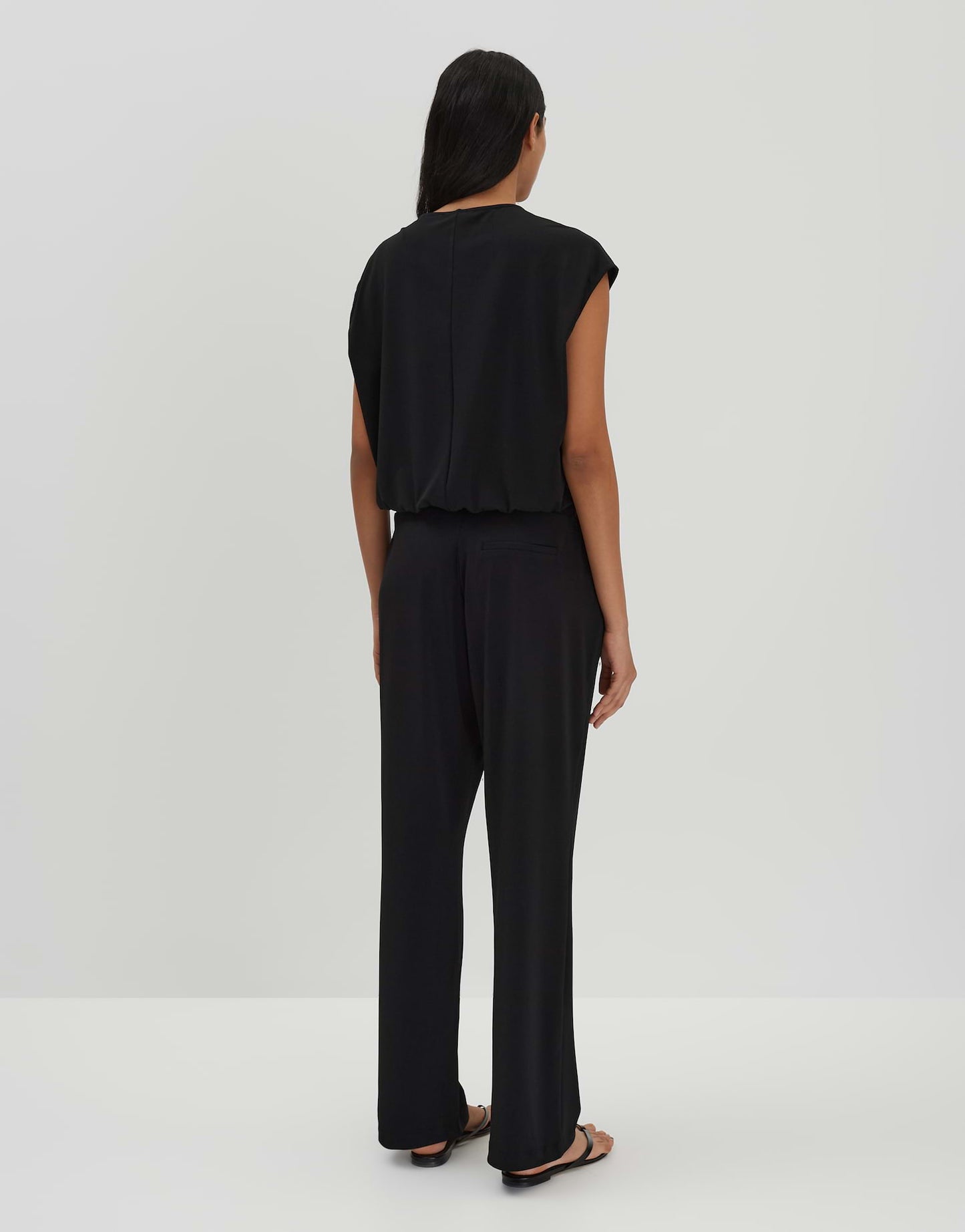 Celaria (Black)