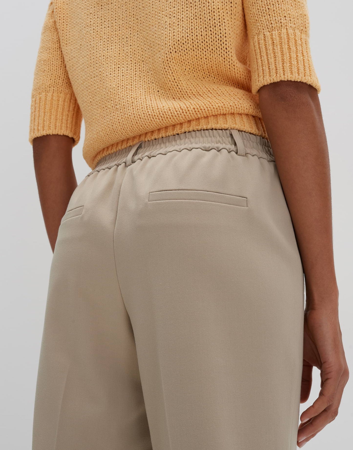 Charlie detail (Soft Oat)