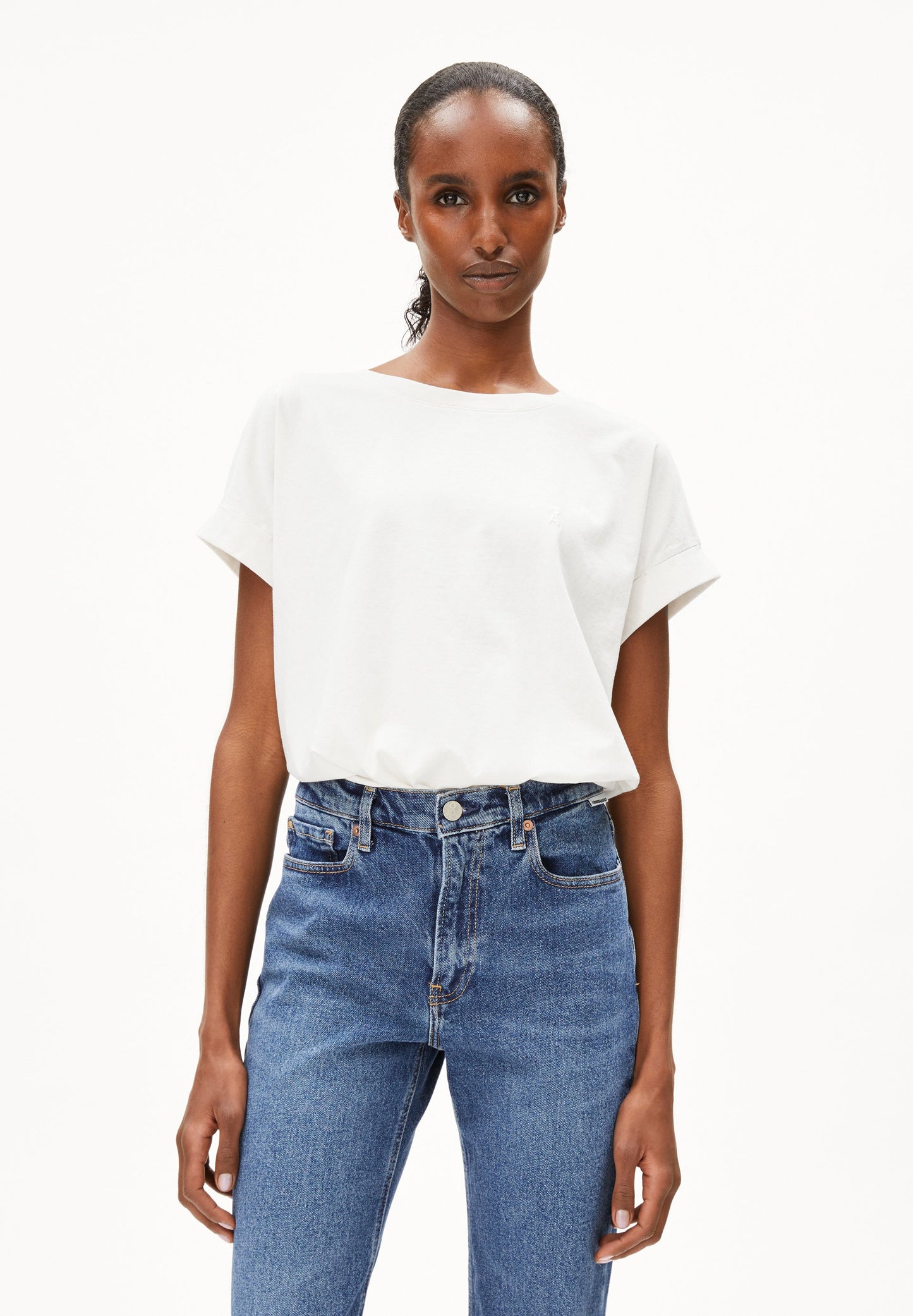 Idaara (White)