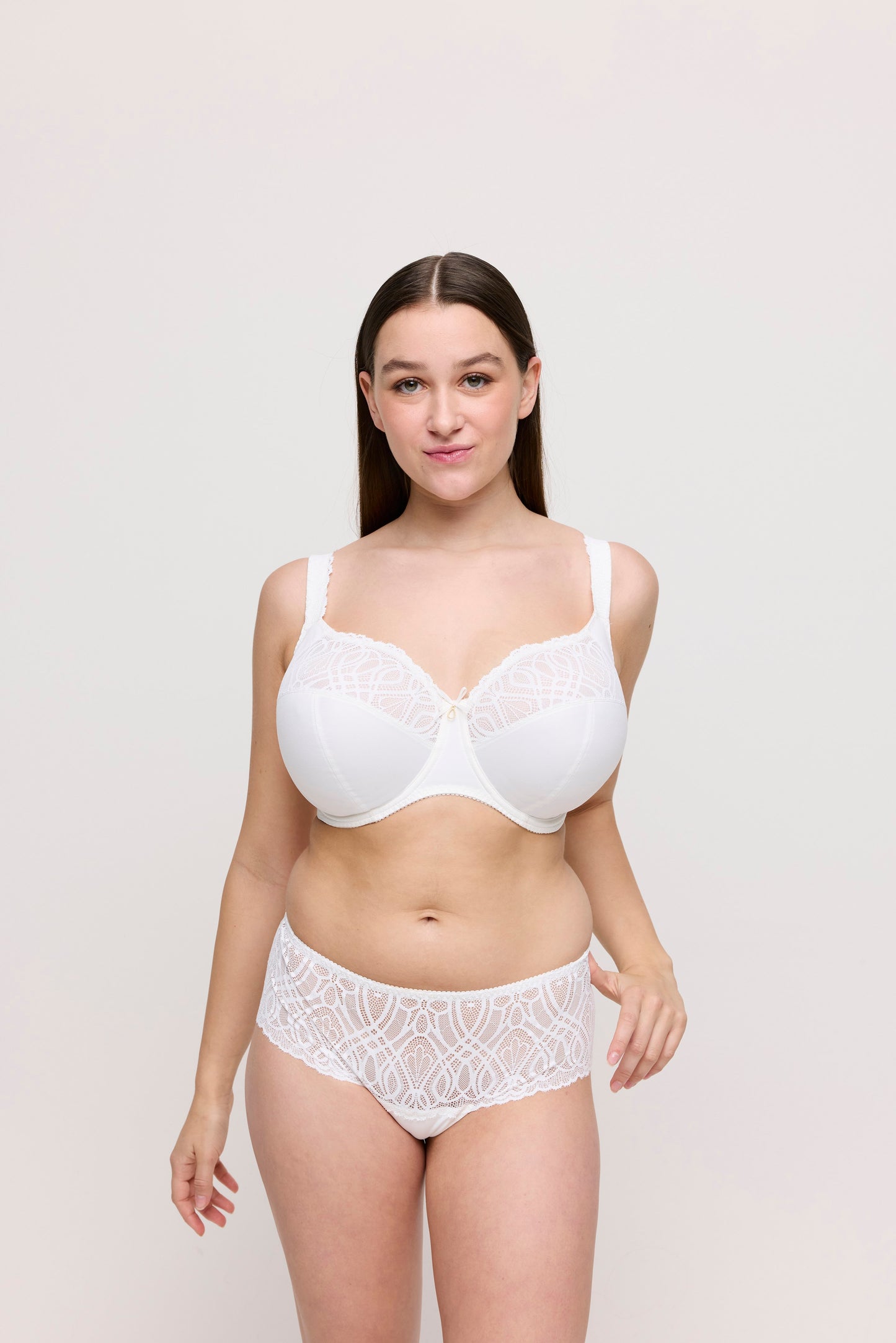 SALERNO natur Luxus String (Nat)