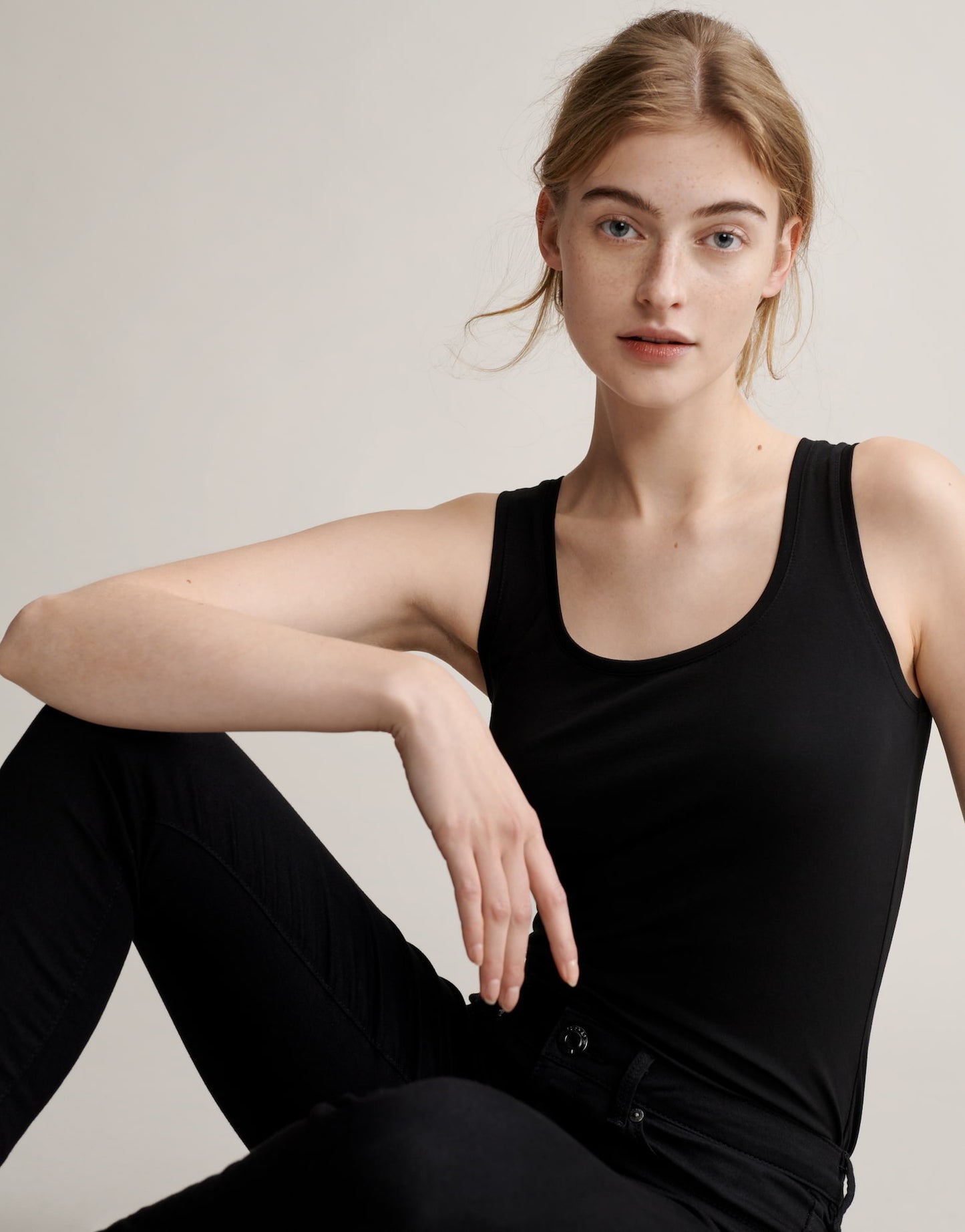 Imilia (Black)