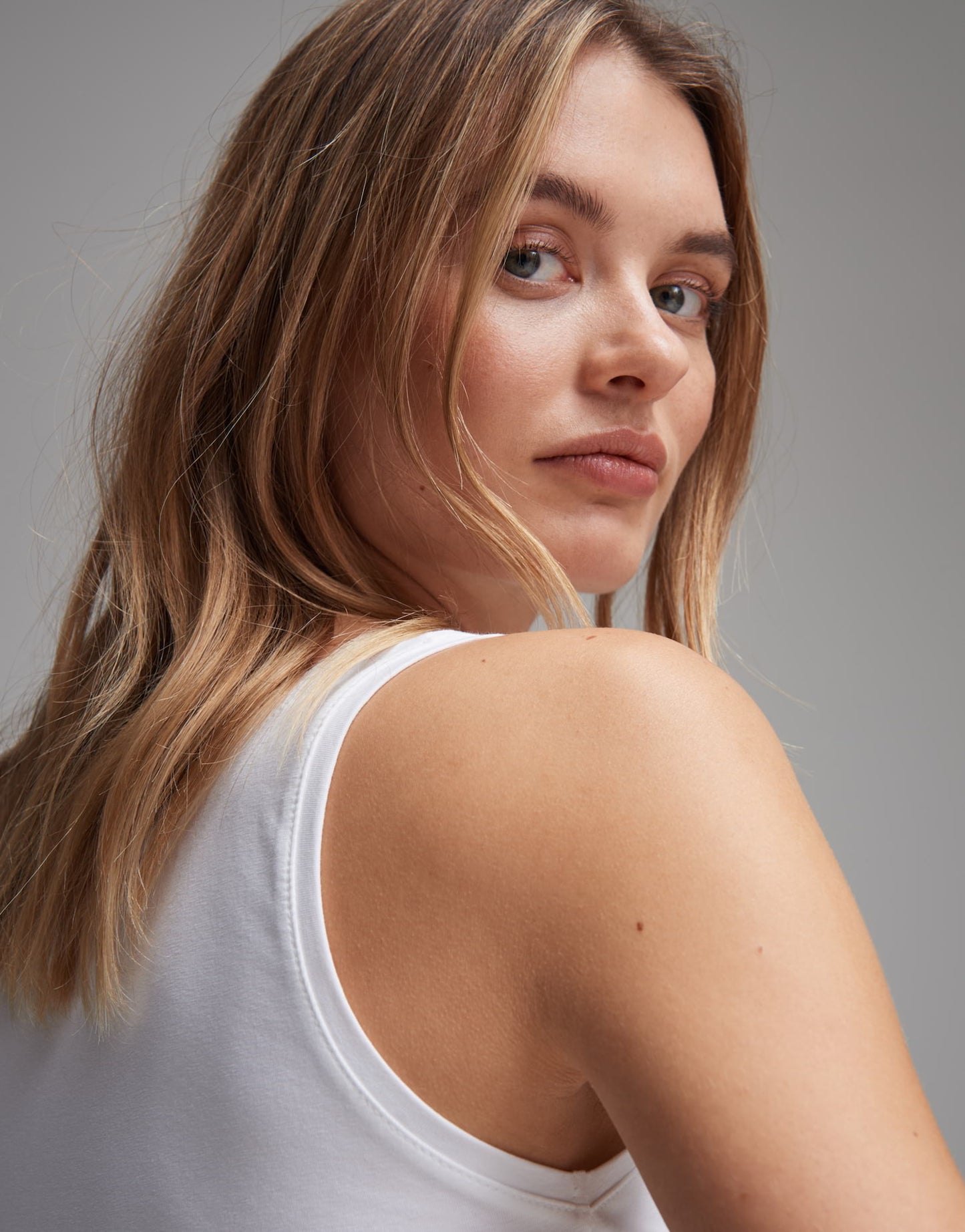 Imilia (White)