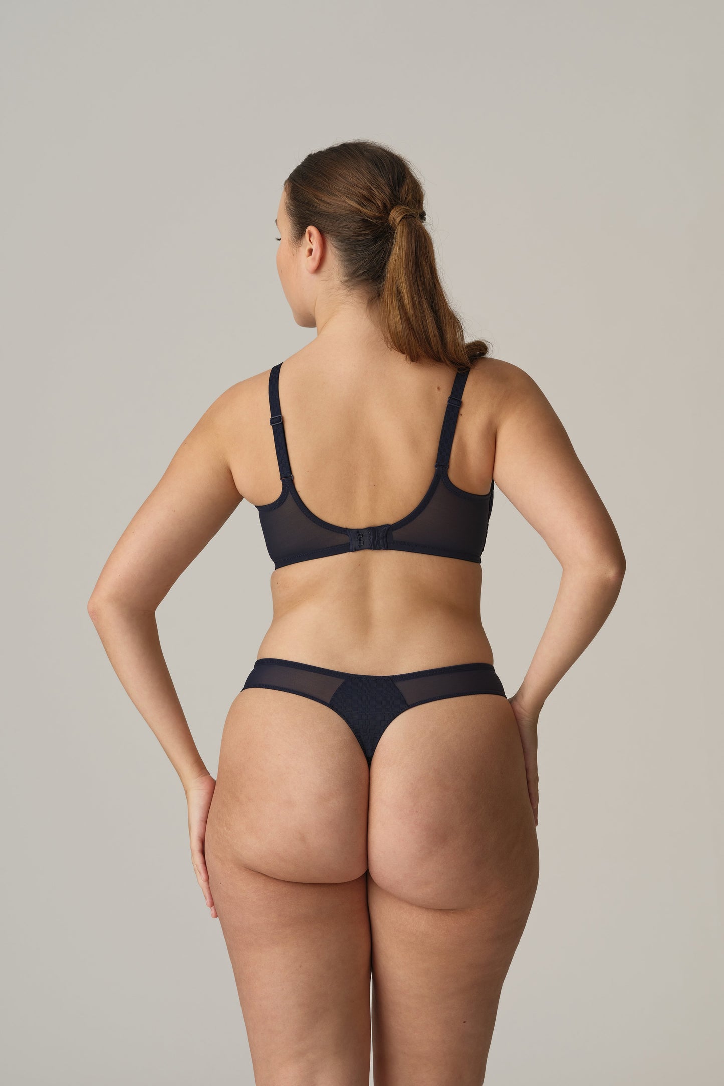 YELAPA Majestic Blue String (Maj)