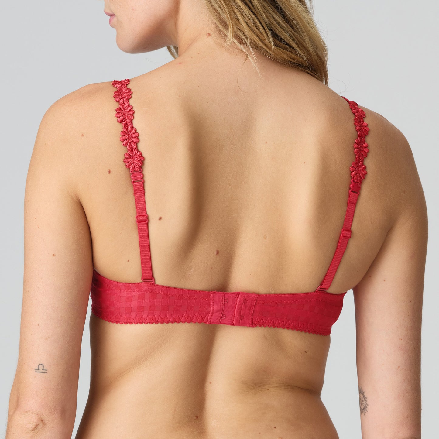 AVERO scarlet Unterlegter BH Herzform (Sca)
