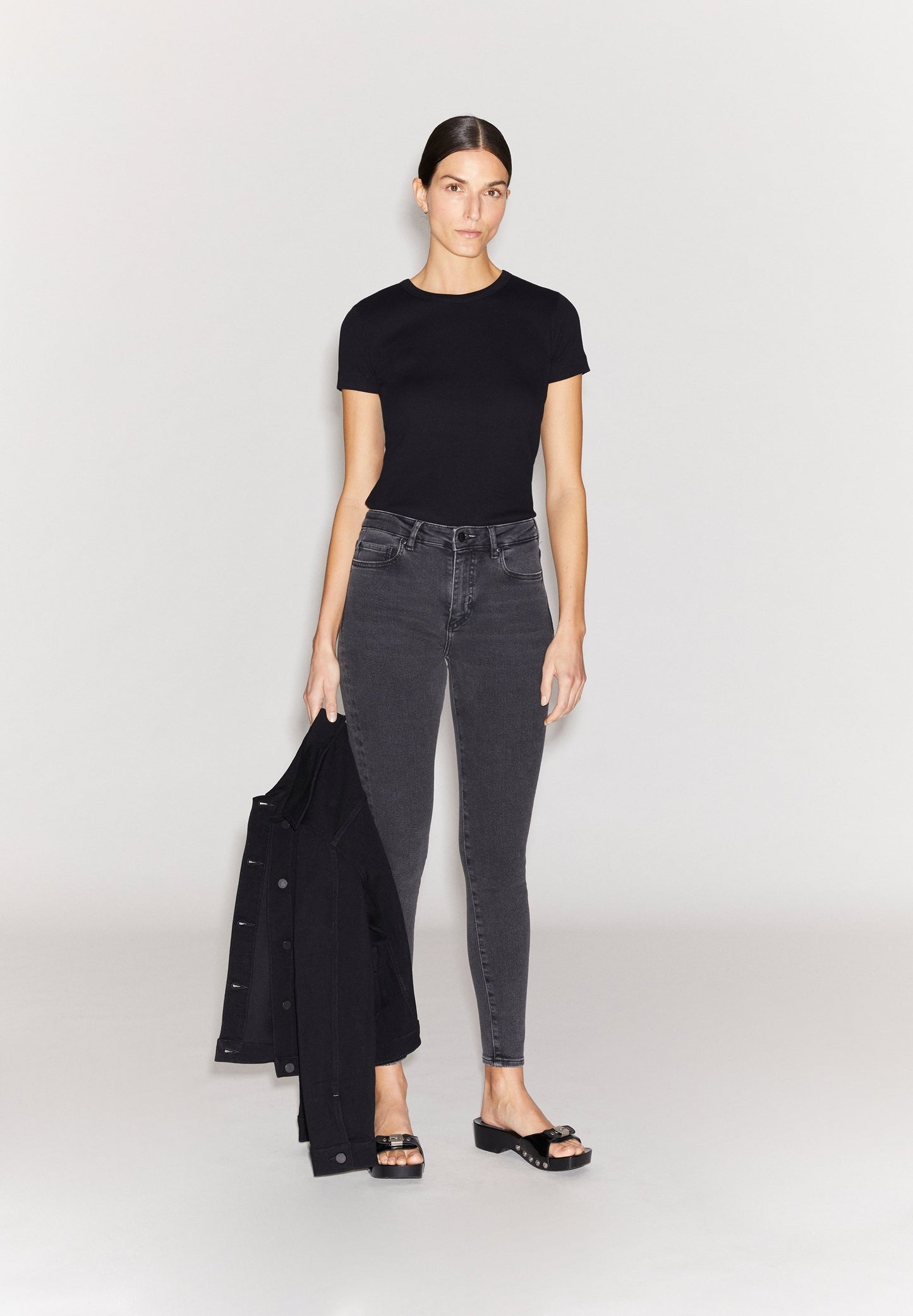 Tillaa (True Black Wash)