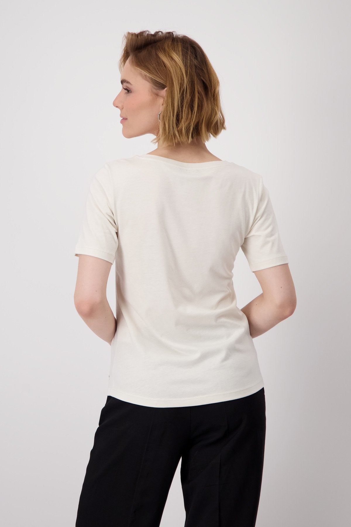 T-Shirt (Seashell)
