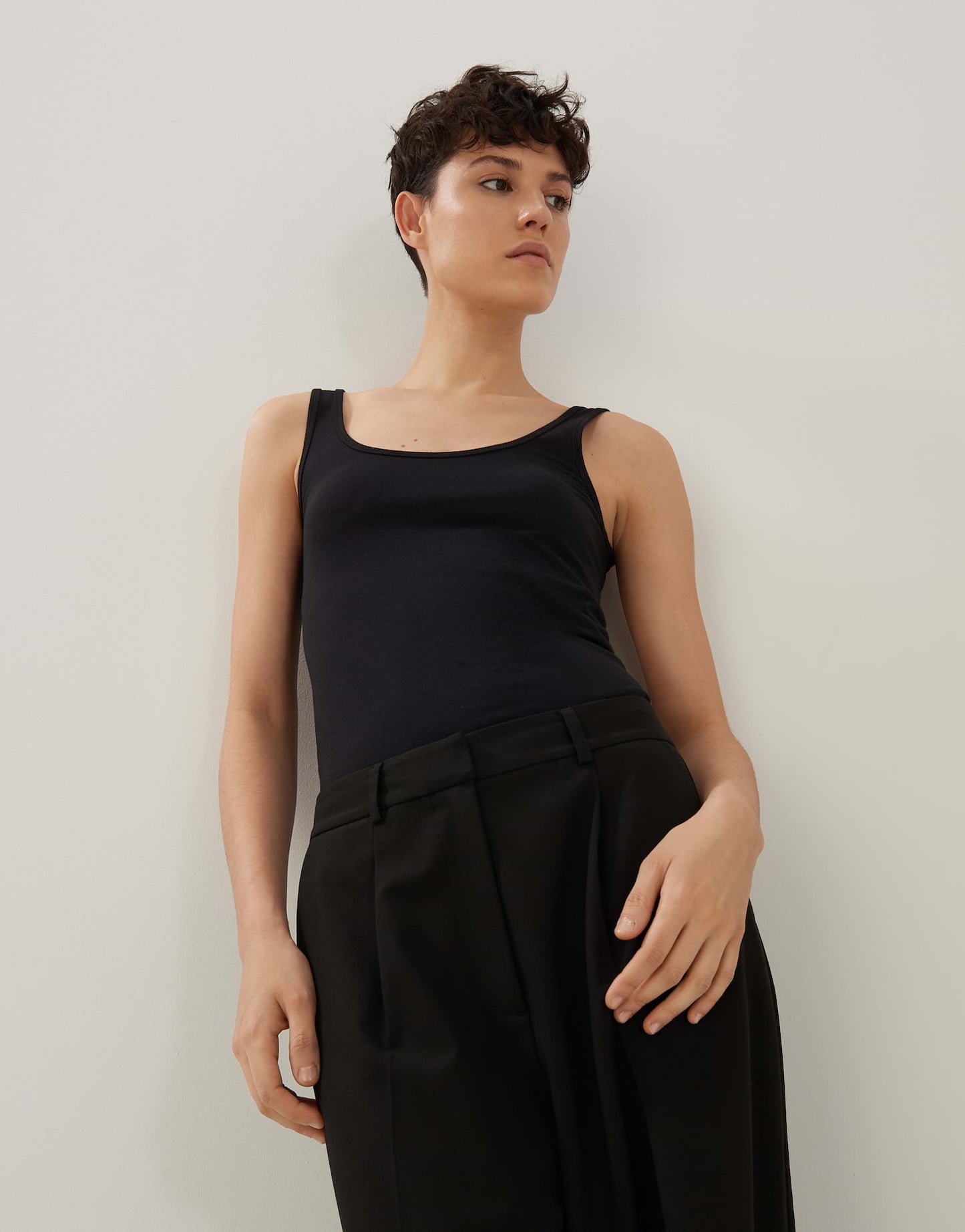 Käthi (Black)