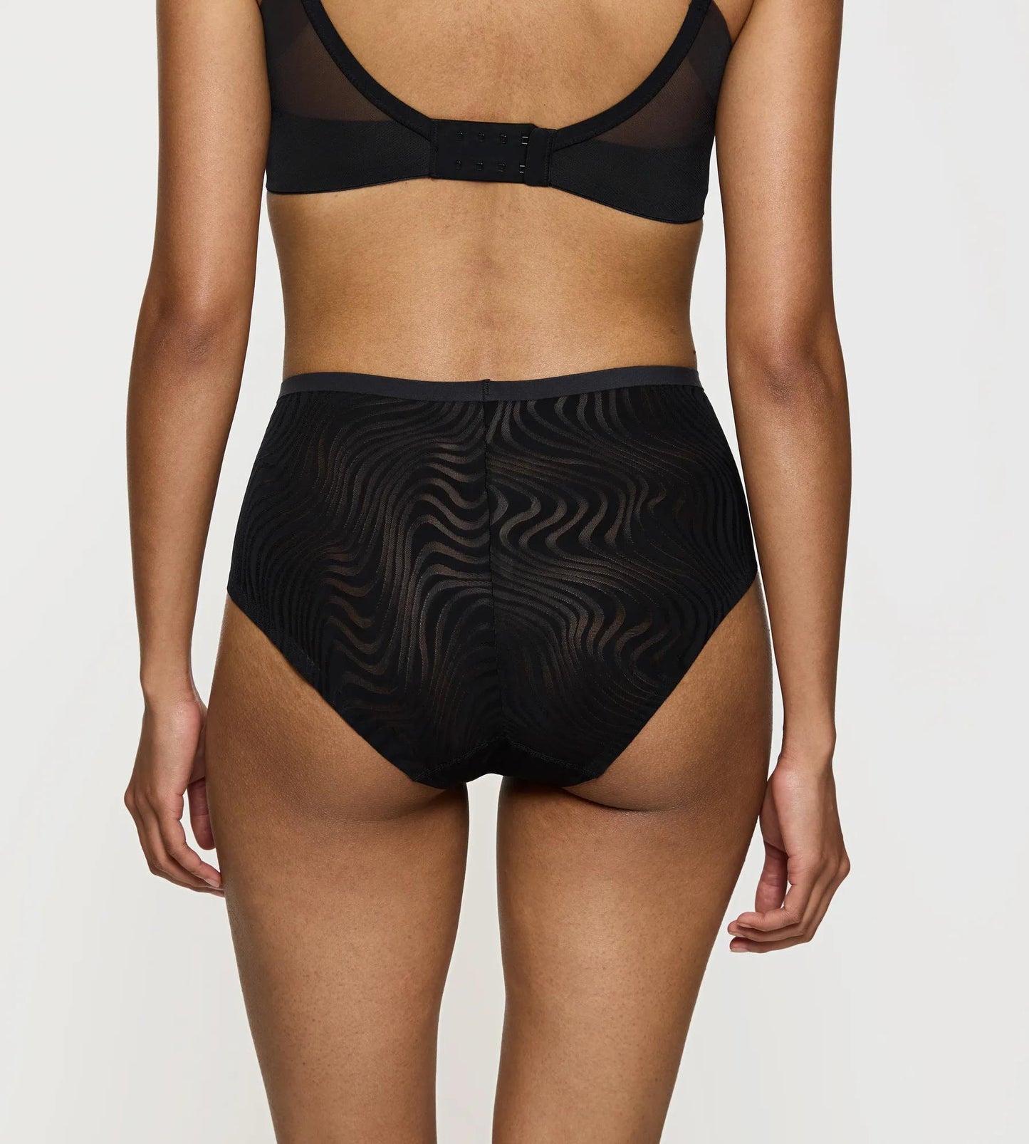 Triumph Shape Smart Ellipse Maxi (Black)