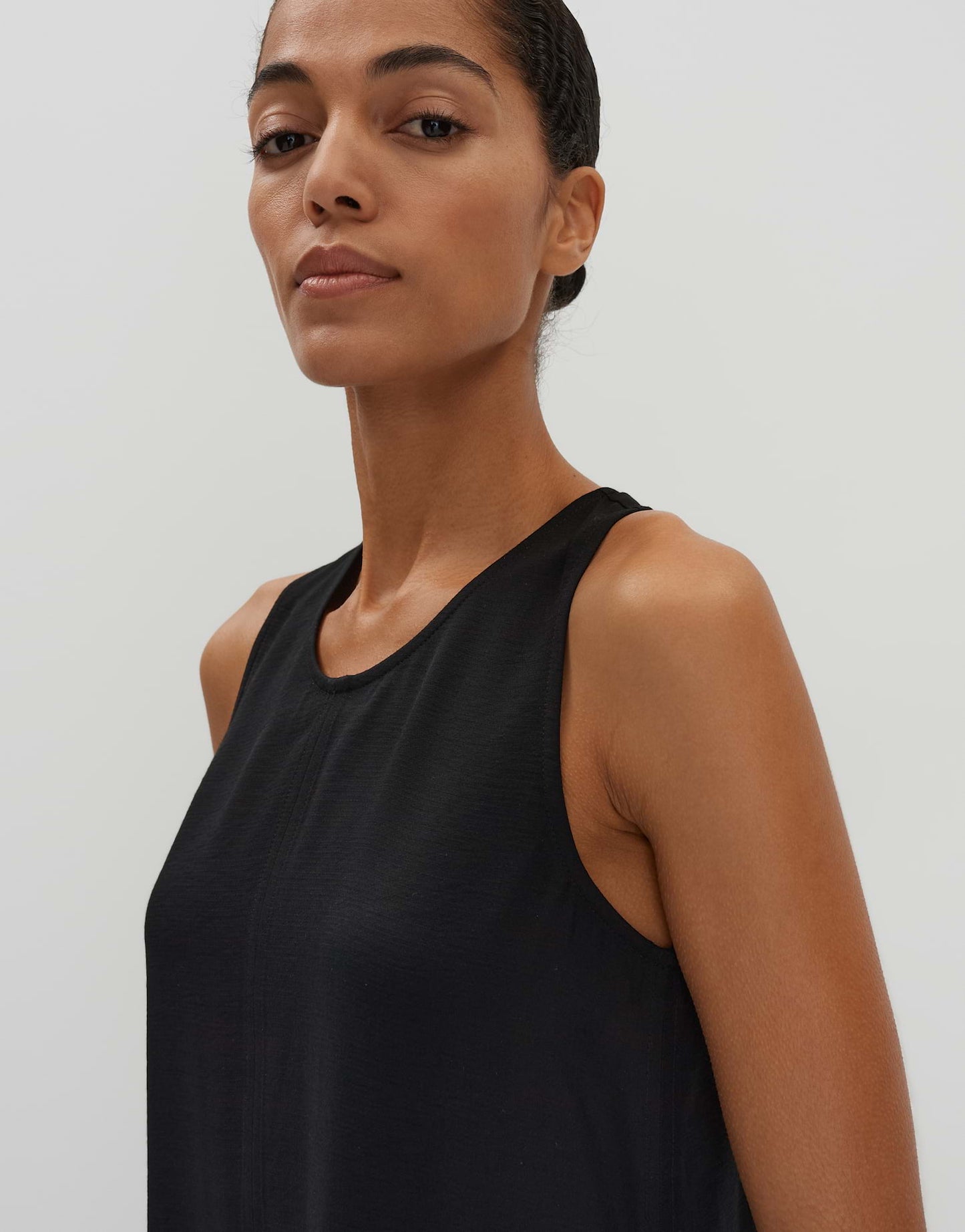 Qhili (Black)