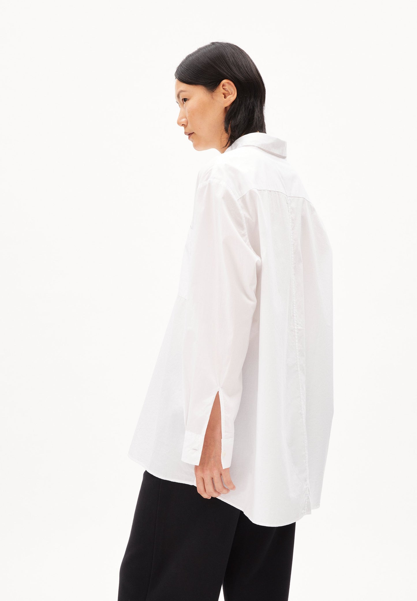 Ealgaa (White)