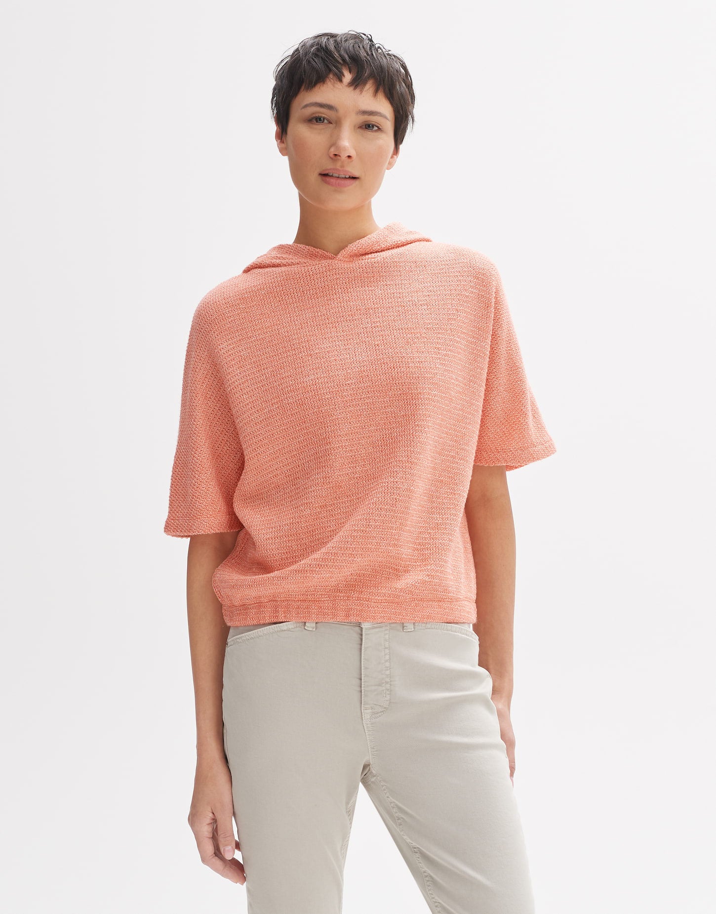 Gonno (Peachy Coral)
