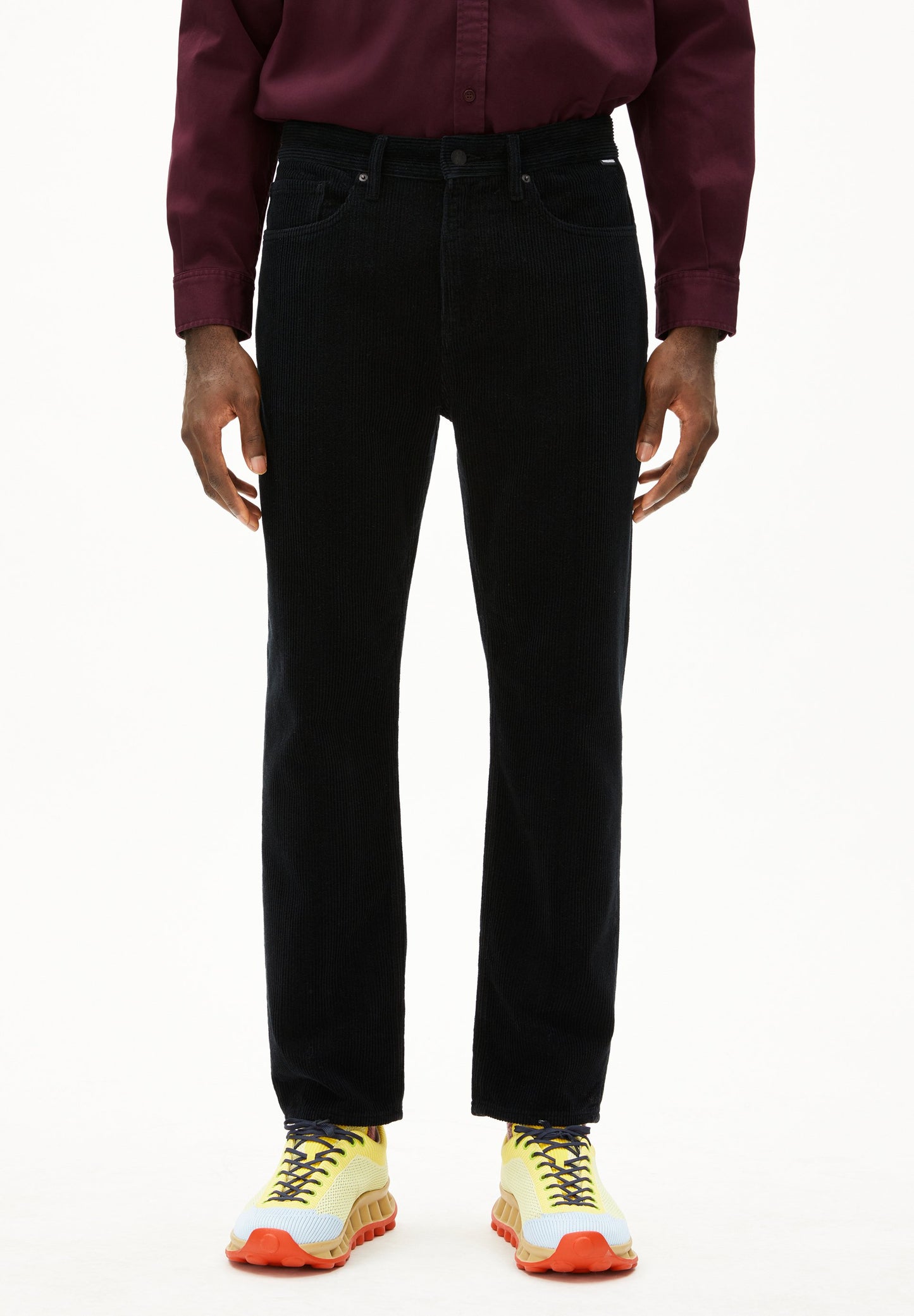 Maakx Corduroy (Black)