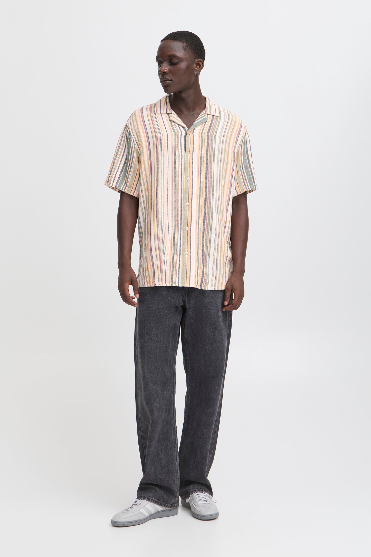 BHAKIS Shirt (Oil Green)