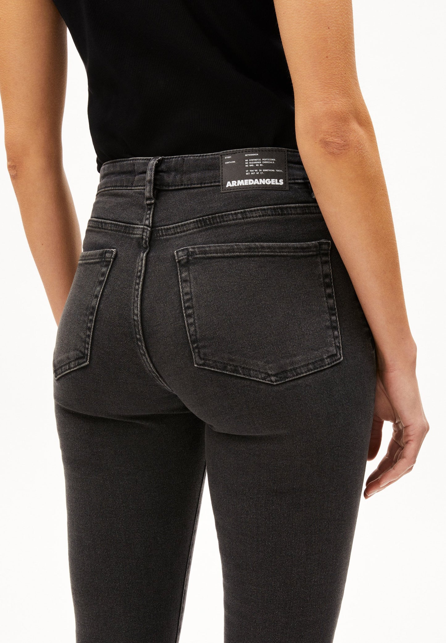 Tillaa (True Black Wash)