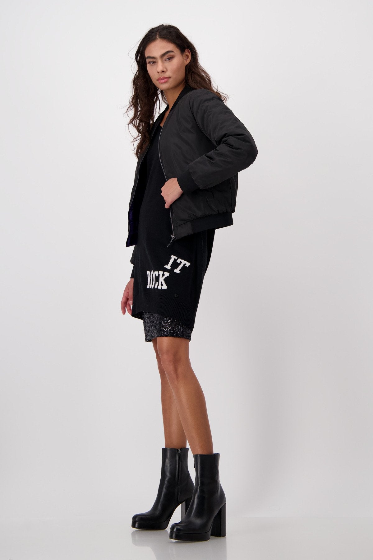 Jacke (Schwarz)