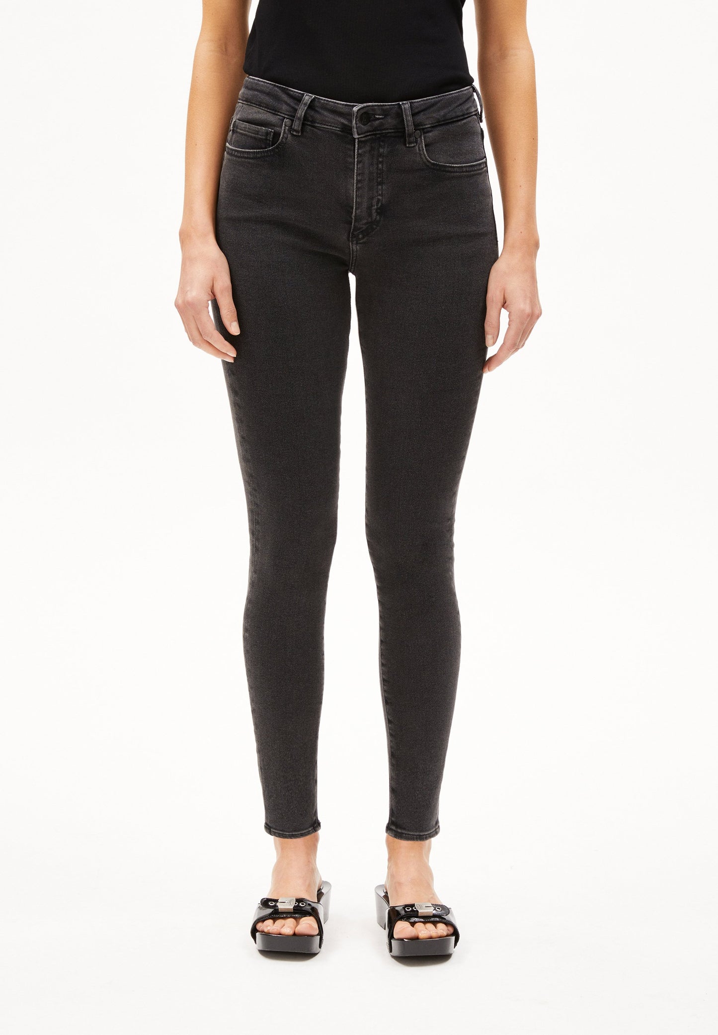 Tillaa (True Black Wash)
