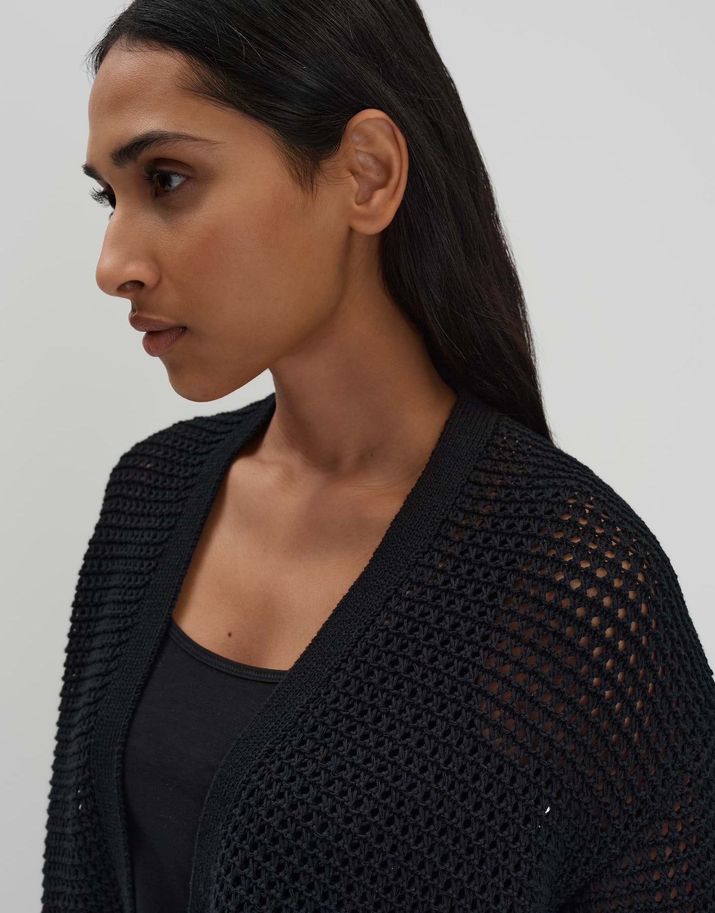 Tomina (Black)