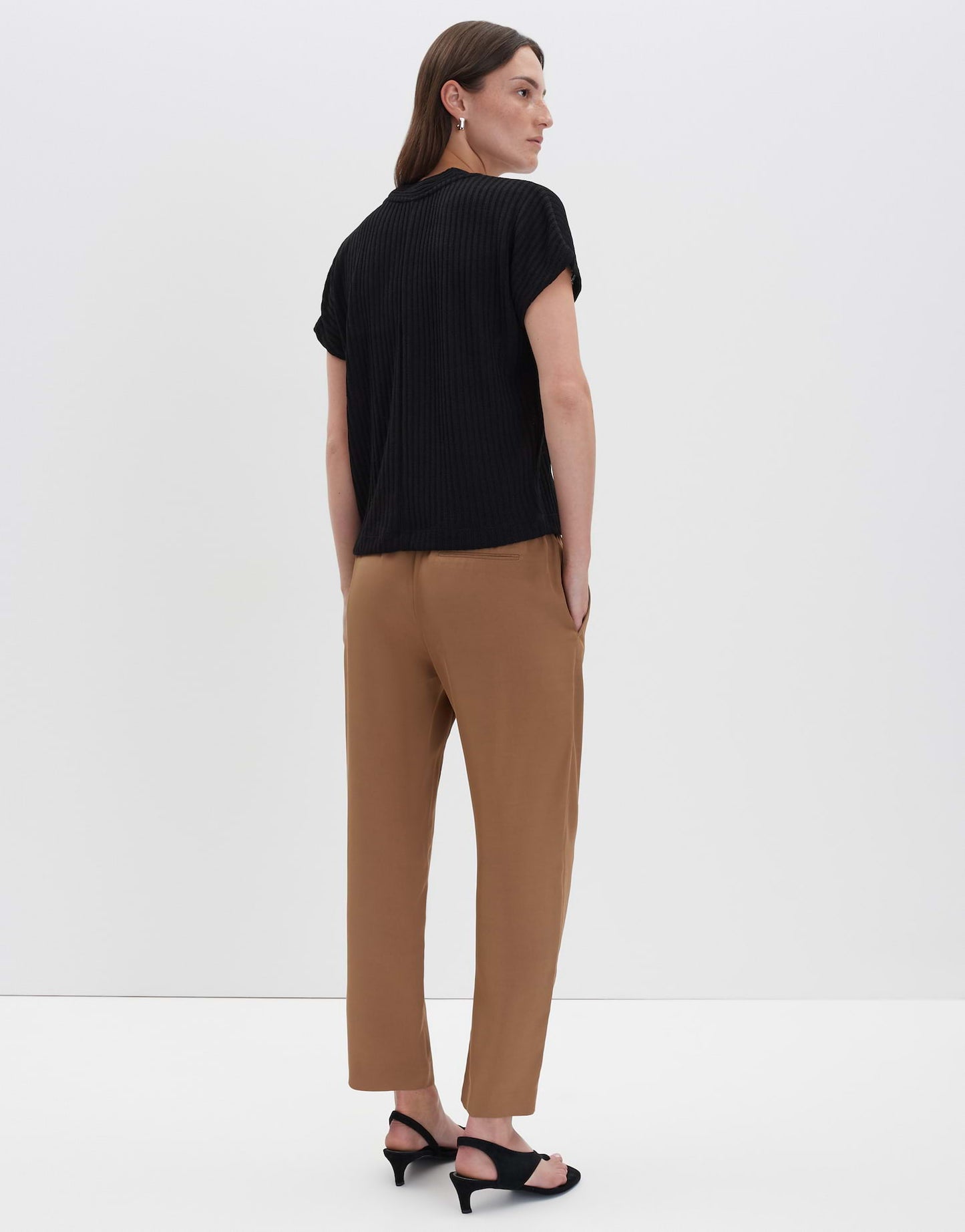 Usadie (Black)