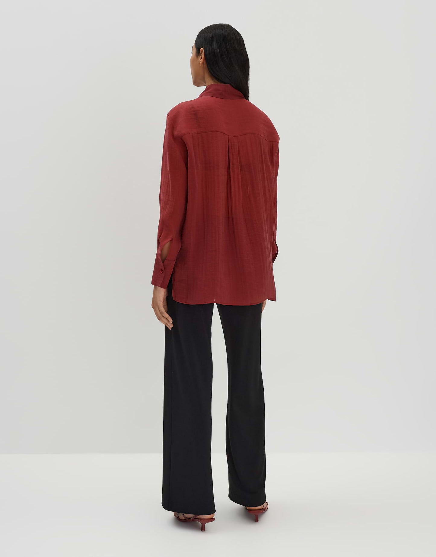 Zanda (Ruby Red)