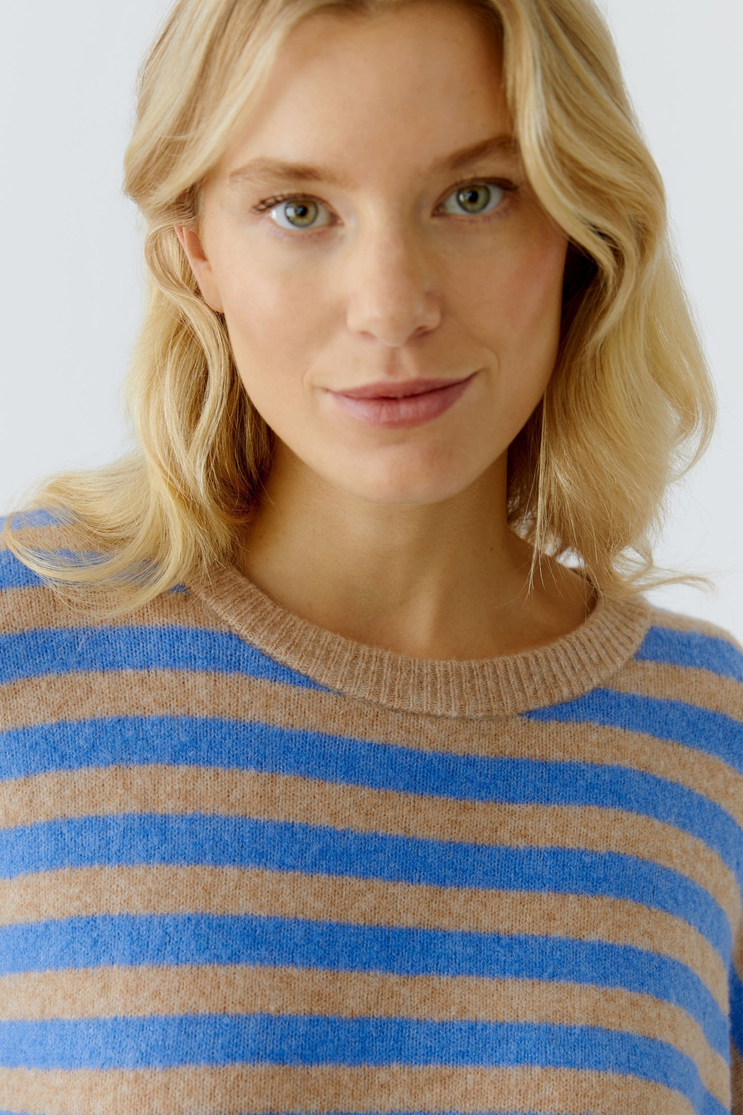 Pullover (Camel Blue)