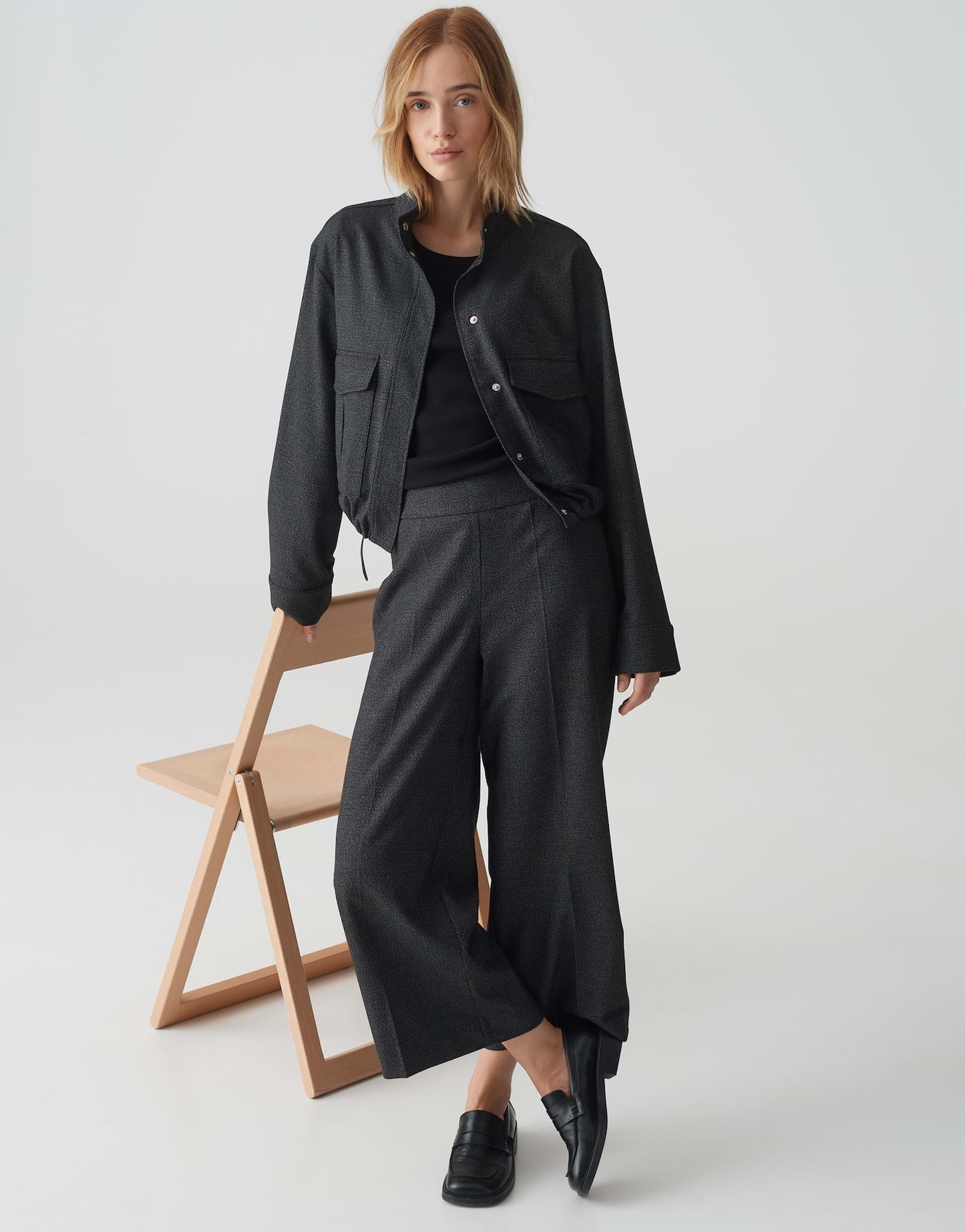 Misha pixel (Black)