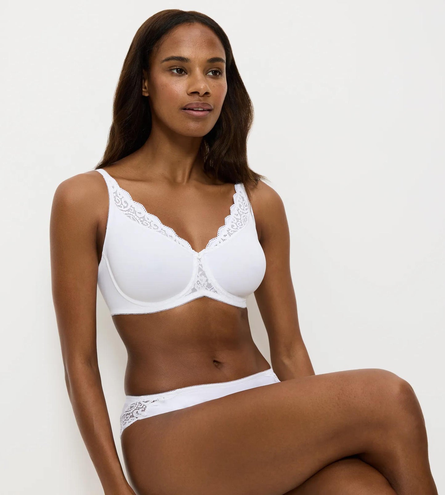 Amourette W01 (White)