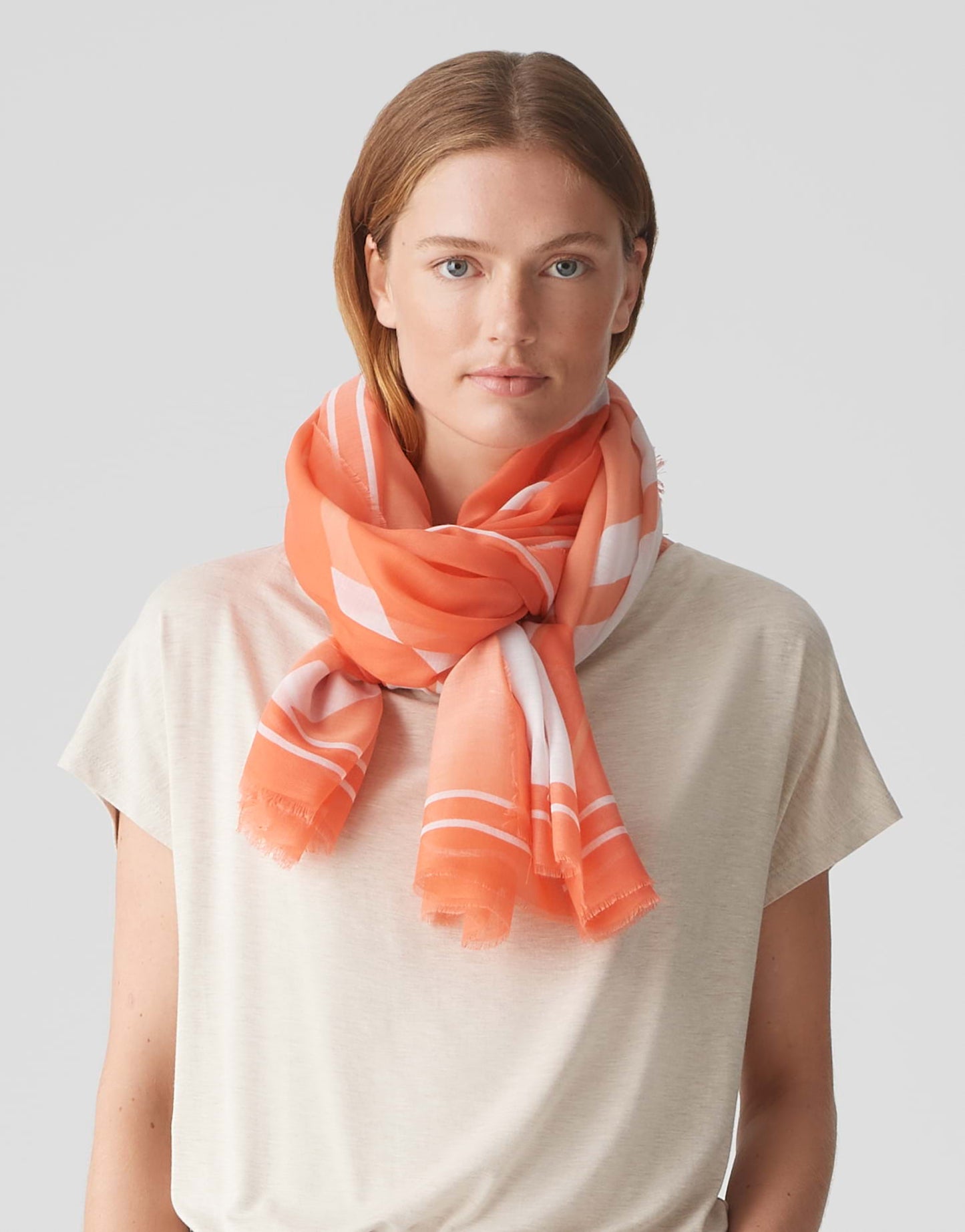 Axeni scarf (Pale Orange)