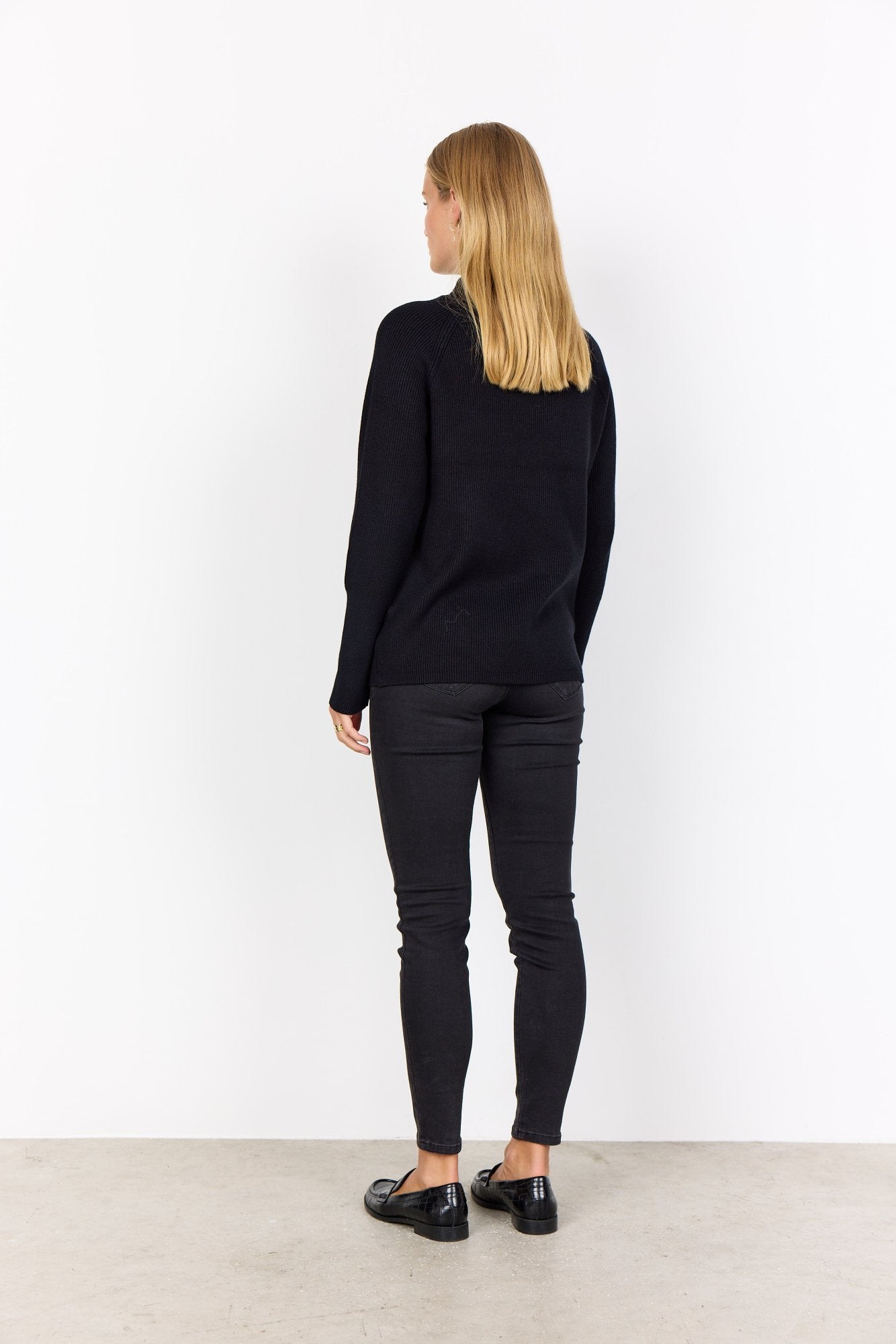 Sc-kanita 4 (Black)