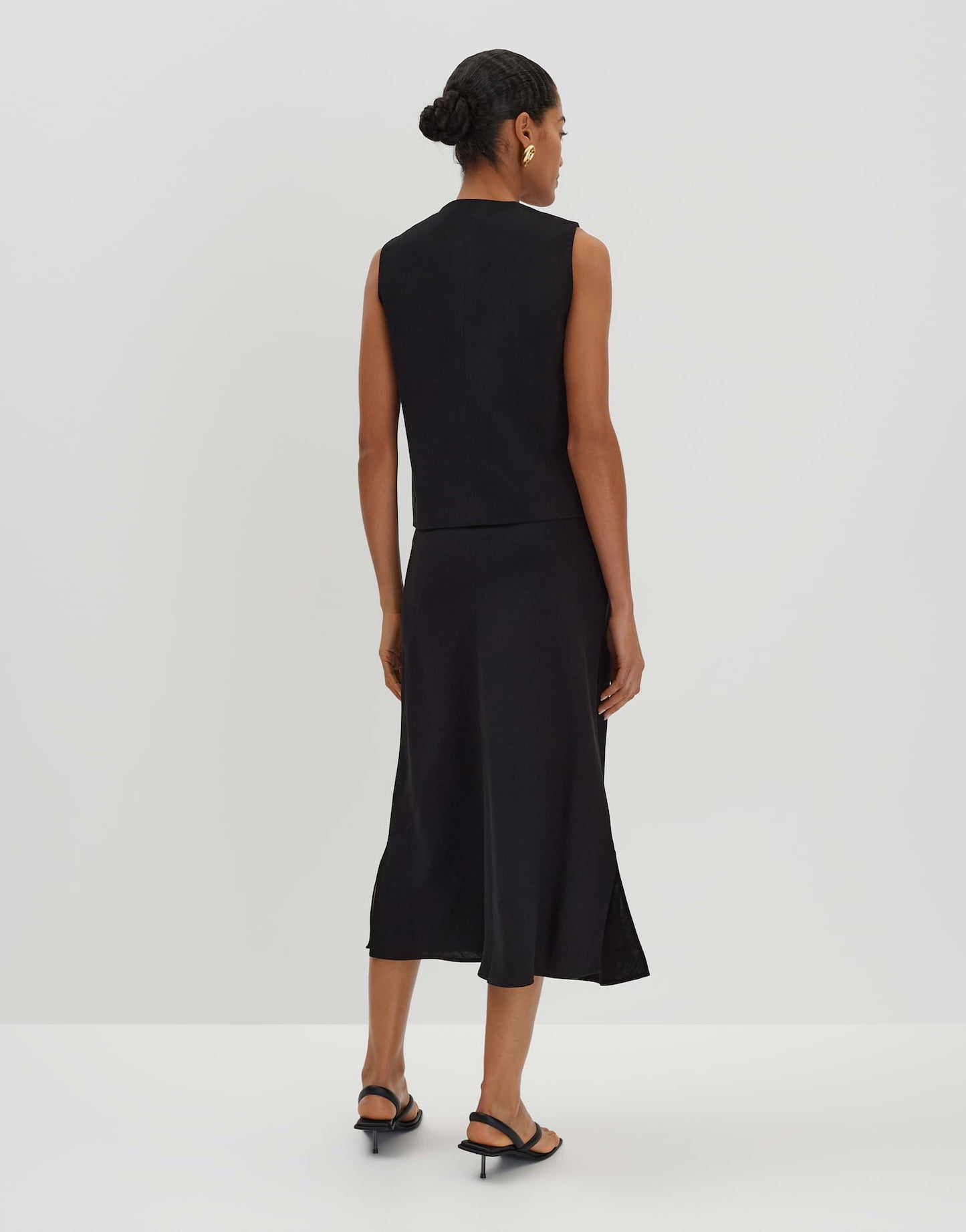 Nabril (Black)