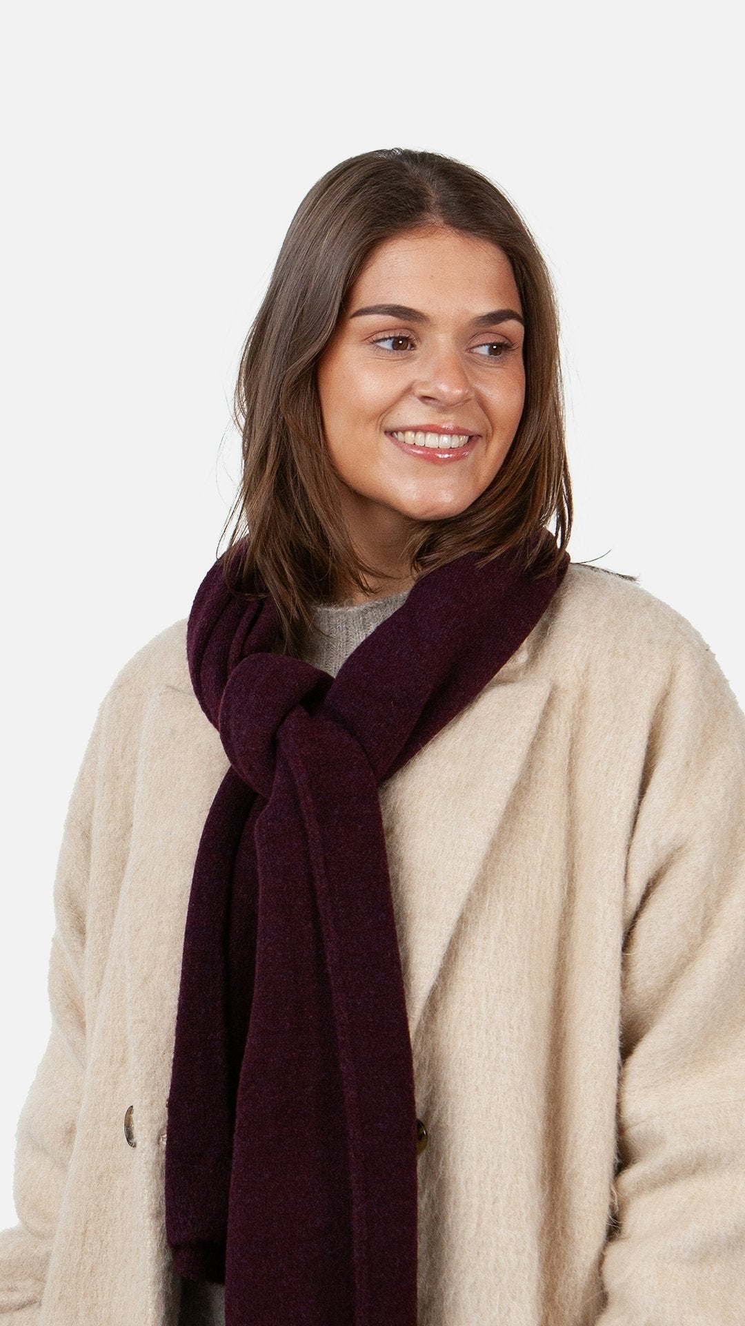 Witzia Scarf (Red Aubergine)