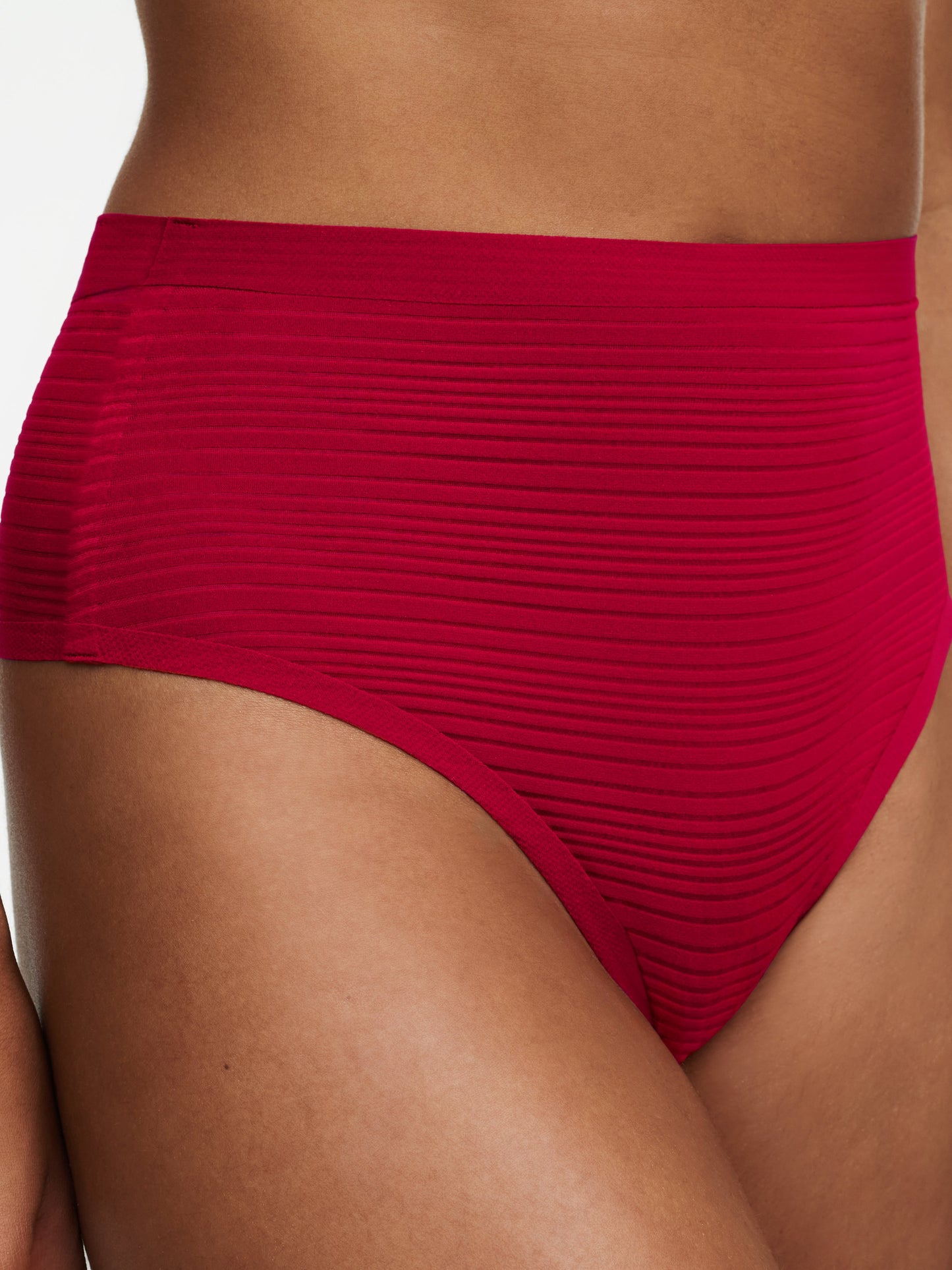 SOFTSTRETCH Taillentanga (0me Passion Red)