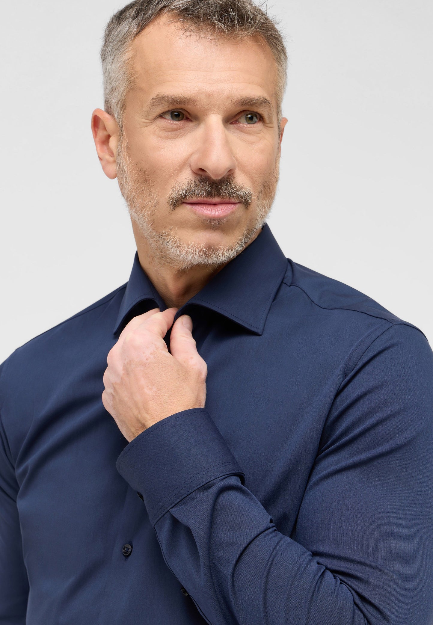 Performance Shirt Twill-Stretch Langarm (Marine)