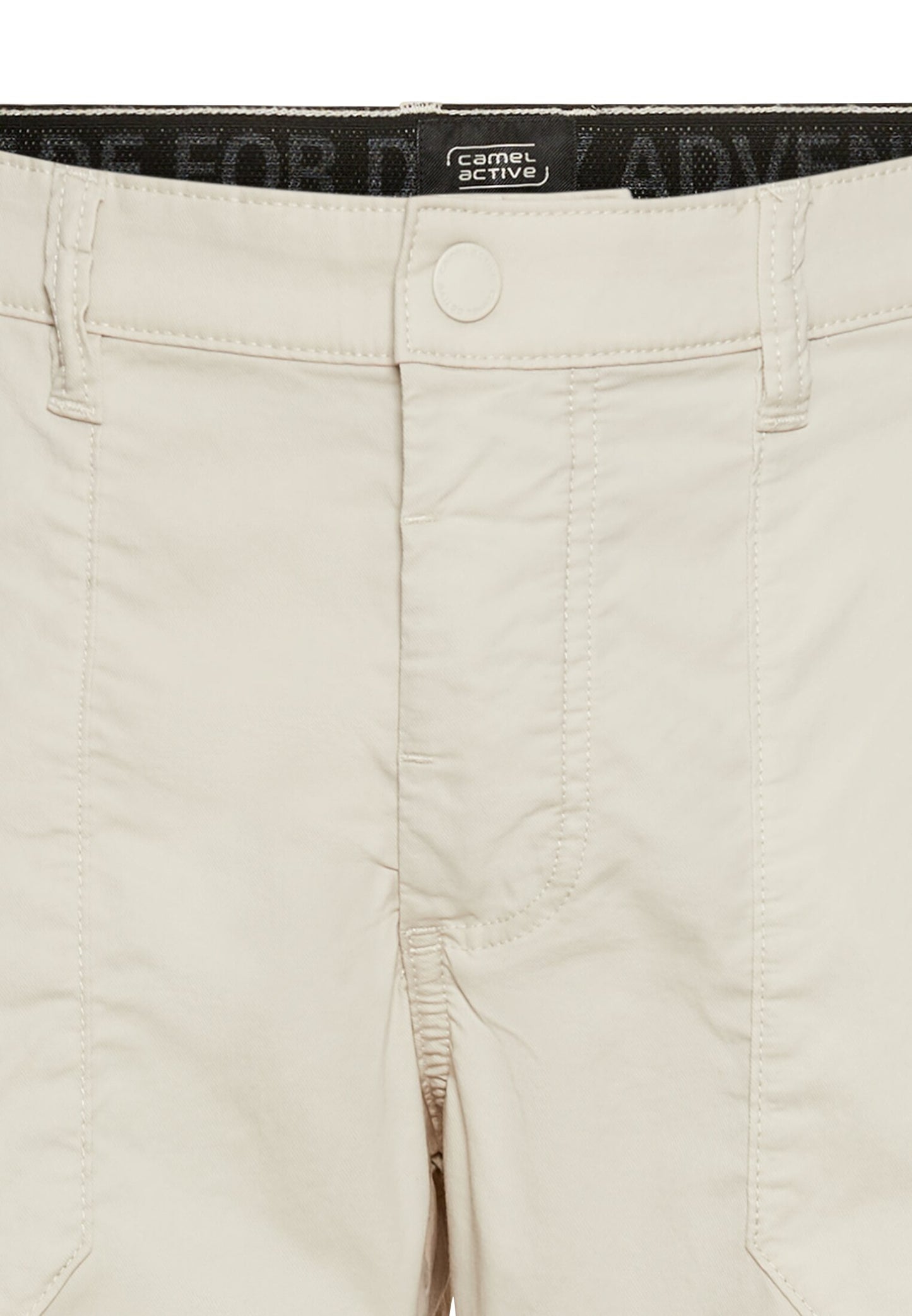 Leichte Chino im Relaxed Fit (Beige)