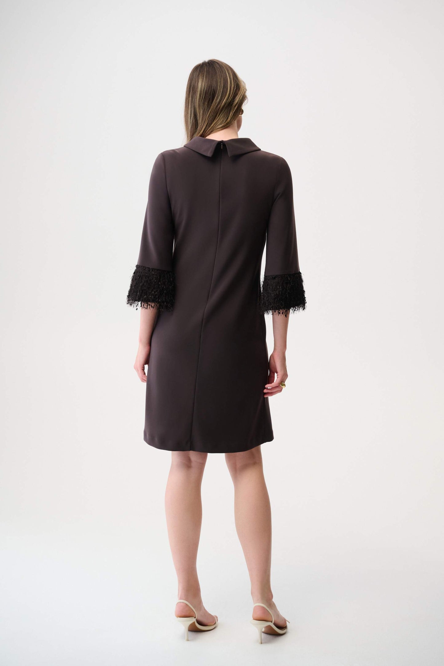 Kleid in A-Linie aus feinem Jersey und neuartigem Stoff (Mokka)