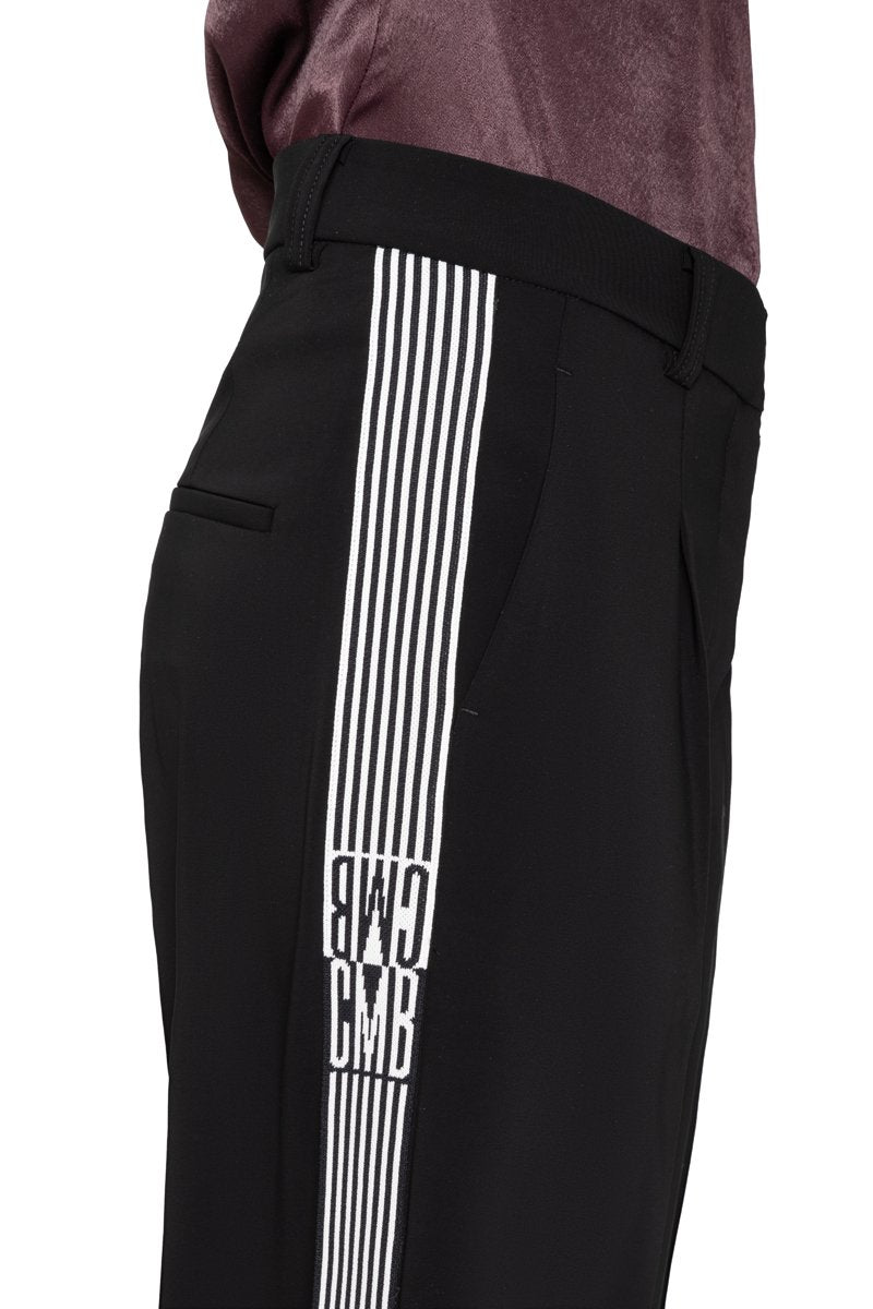 Etienne track (Black)