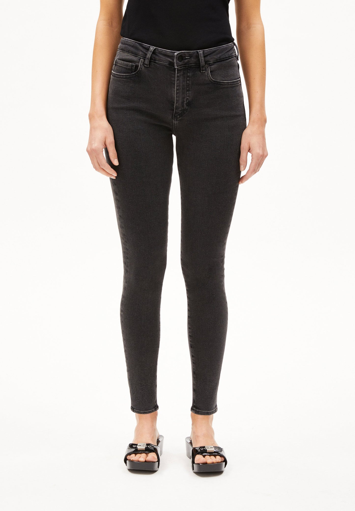 Tillaa (True Black Wash)