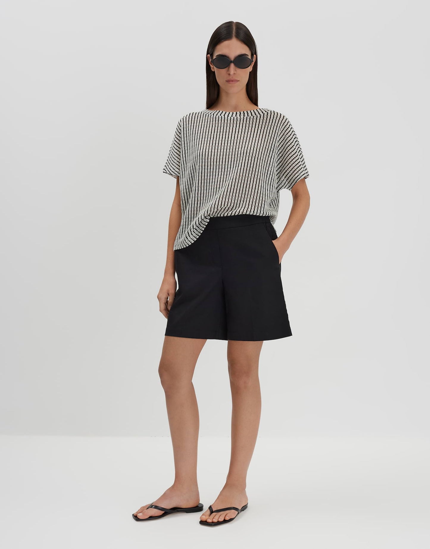Umila (Black)