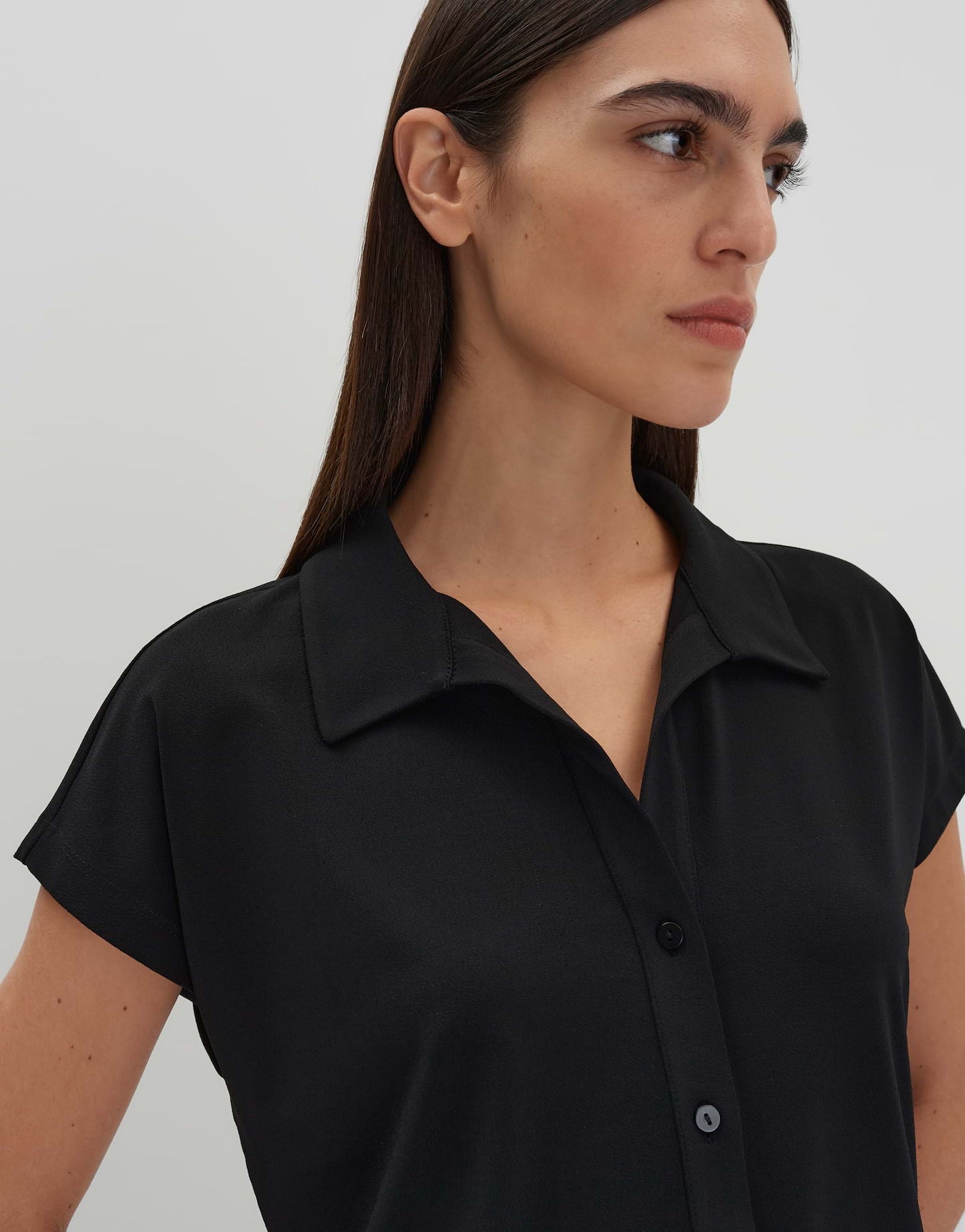 Konita (Black)